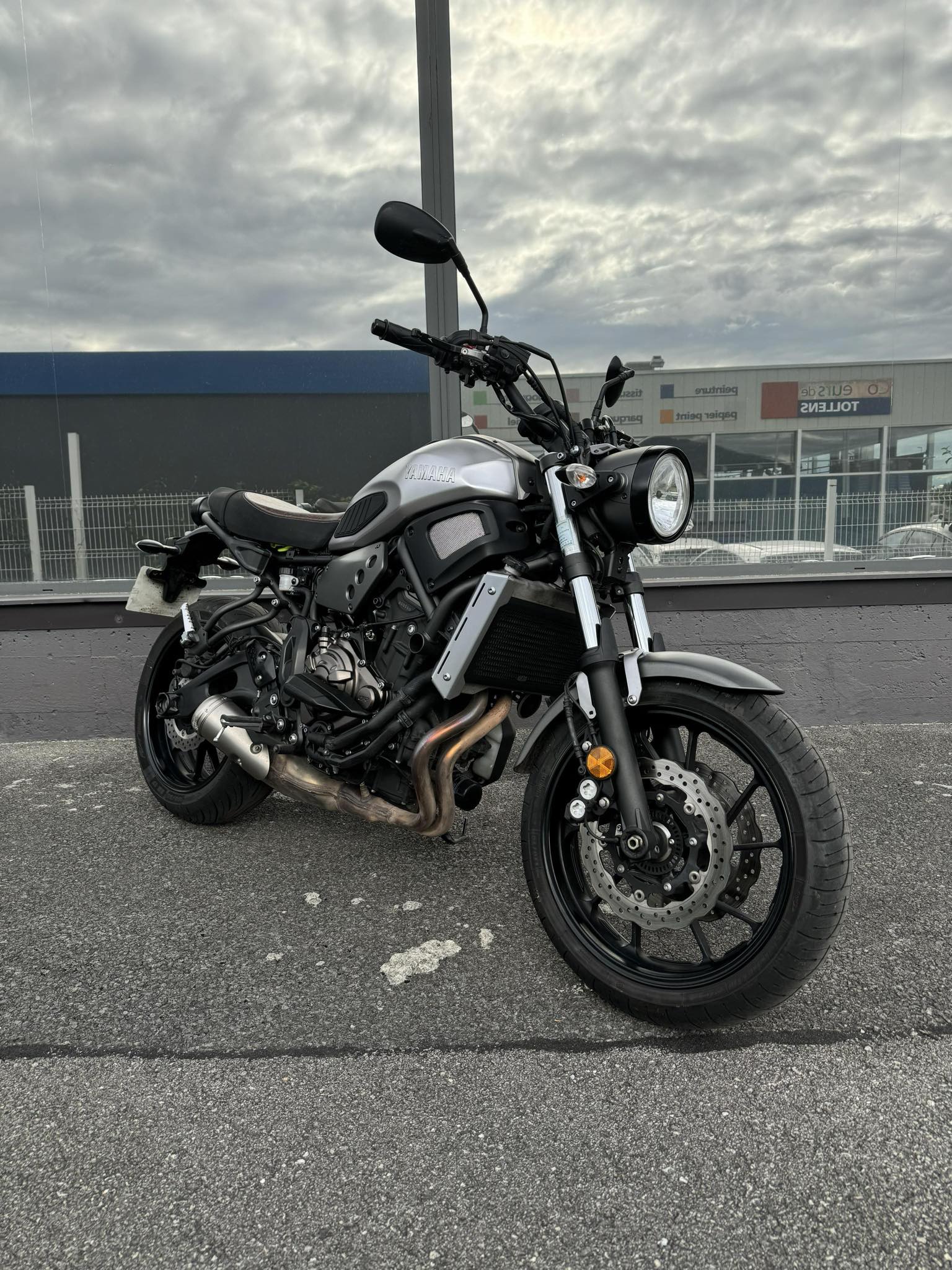 photo de YAMAHA XSR 700 35KW 700 occasion de couleur  en vente à Ville La Grand n°3