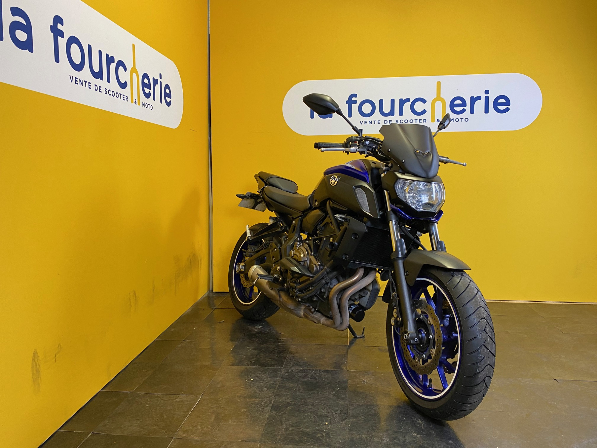 photo de YAMAHA MT-07 (47.5CV) 695 occasion de couleur  en vente à Paris 15 n°3