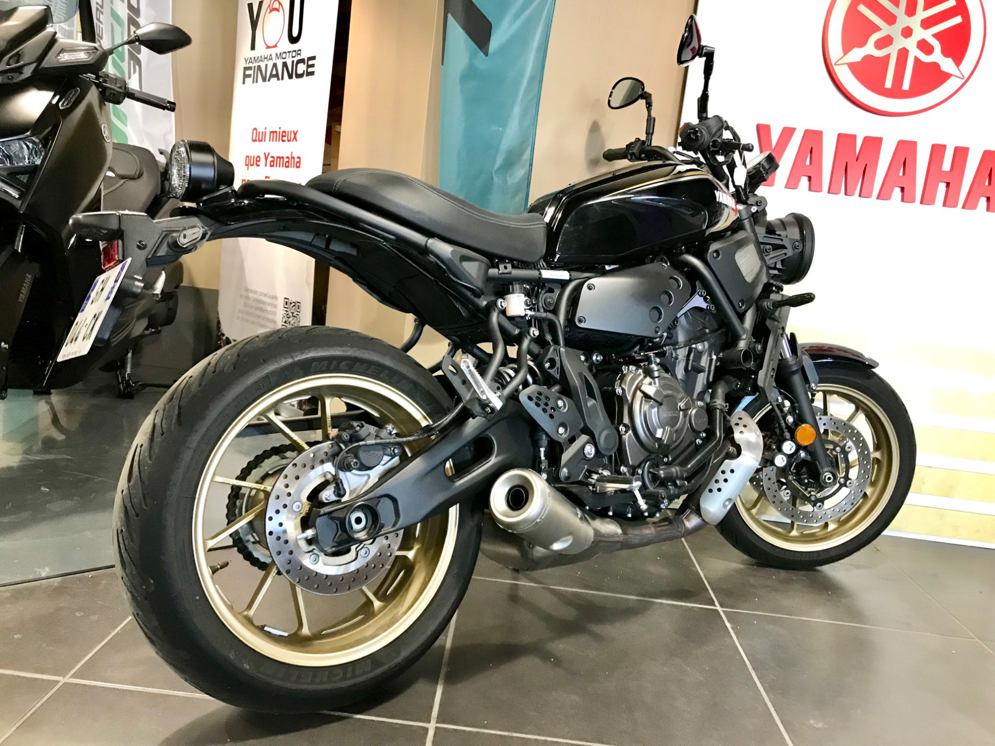 photo de YAMAHA XSR 700 ABS 700 occasion de couleur  en vente à Vitrolles n°1