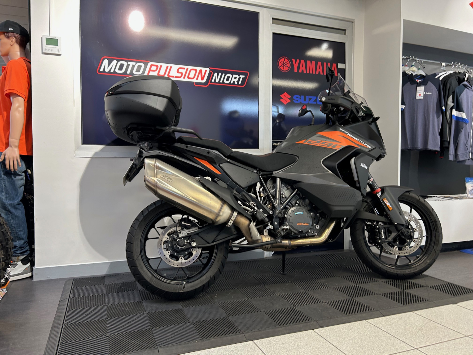 photo de KTM 1290 ADVENTURE S 1290 occasion de couleur  en vente à Niort n°1