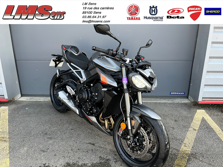 photo de TRIUMPH STREET TRIPLE 765 RS 765 occasion de couleur  en vente à Sens n°2