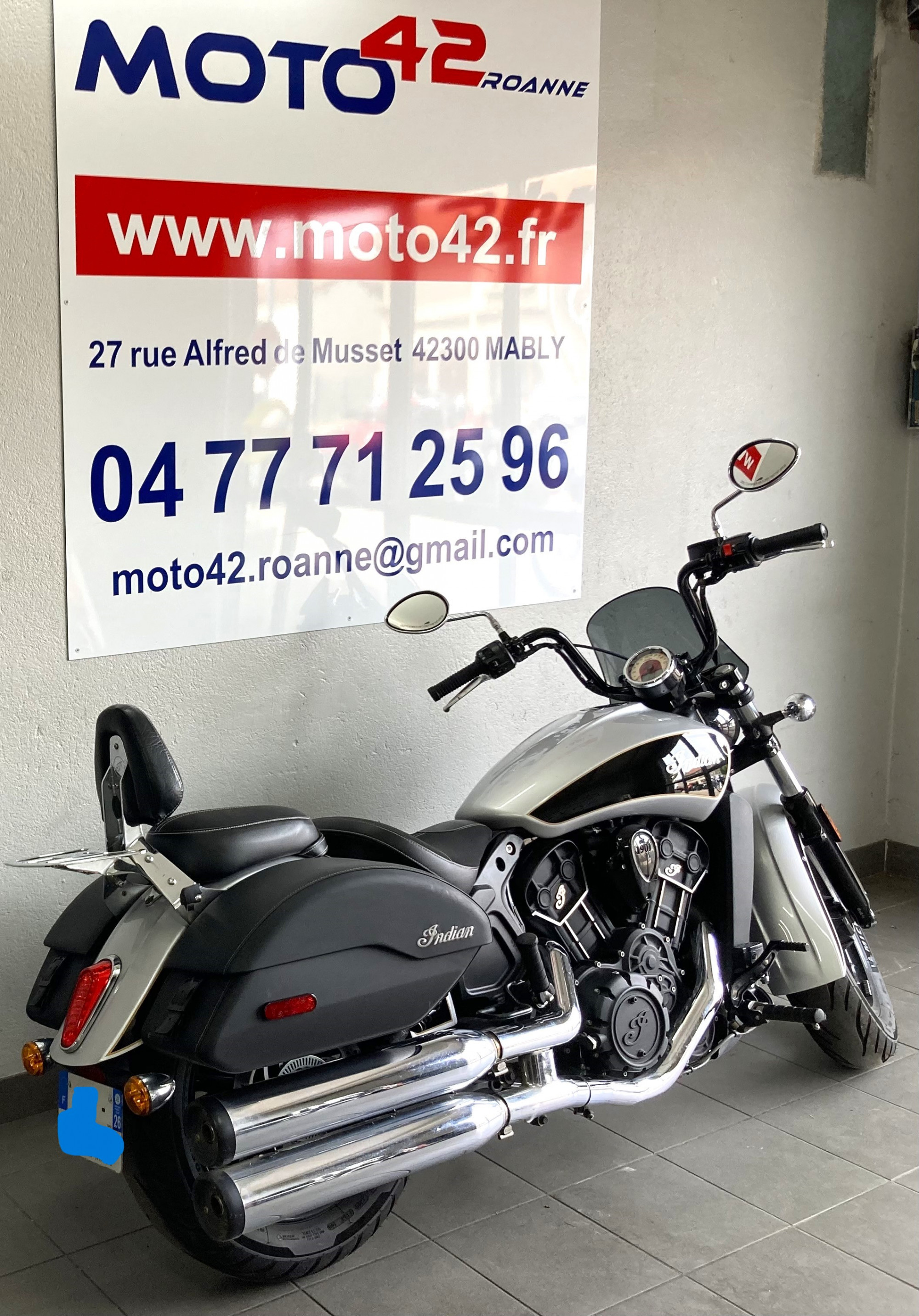 photo de INDIAN SCOUT 1000 BOBBER SIXTY 1000 occasion de couleur  en vente à Mably n°1