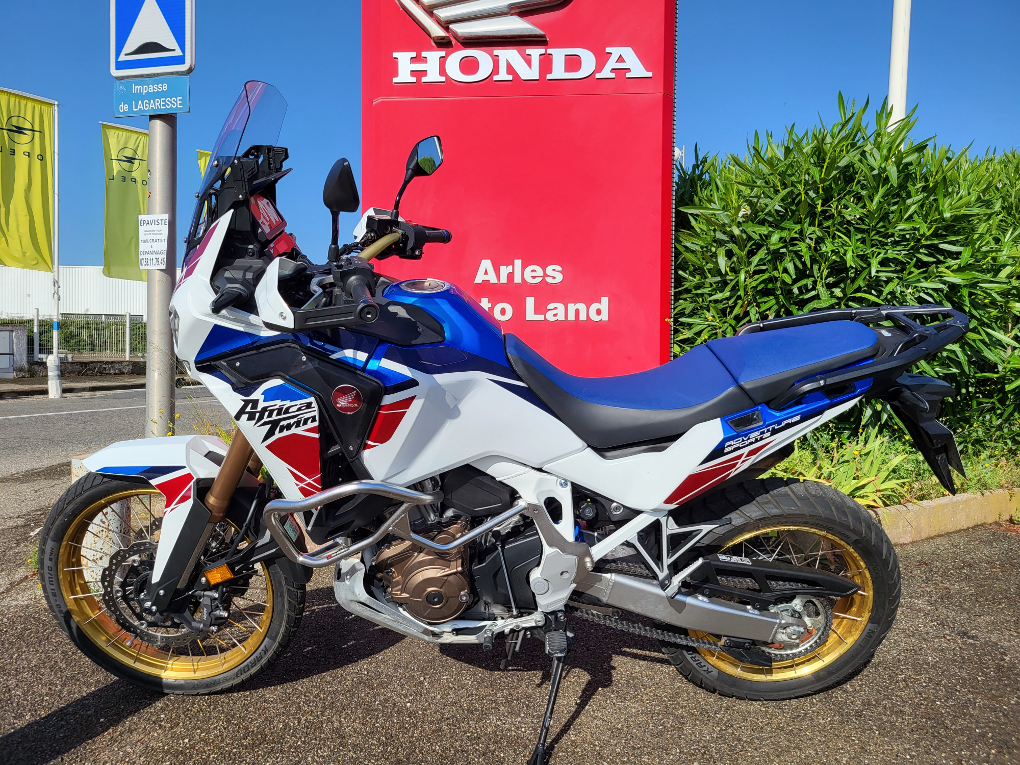 photo de HONDA AFRICA TWIN CRF1100L ADVENTURE S 1100 occasion de couleur  en vente à Arles n°3