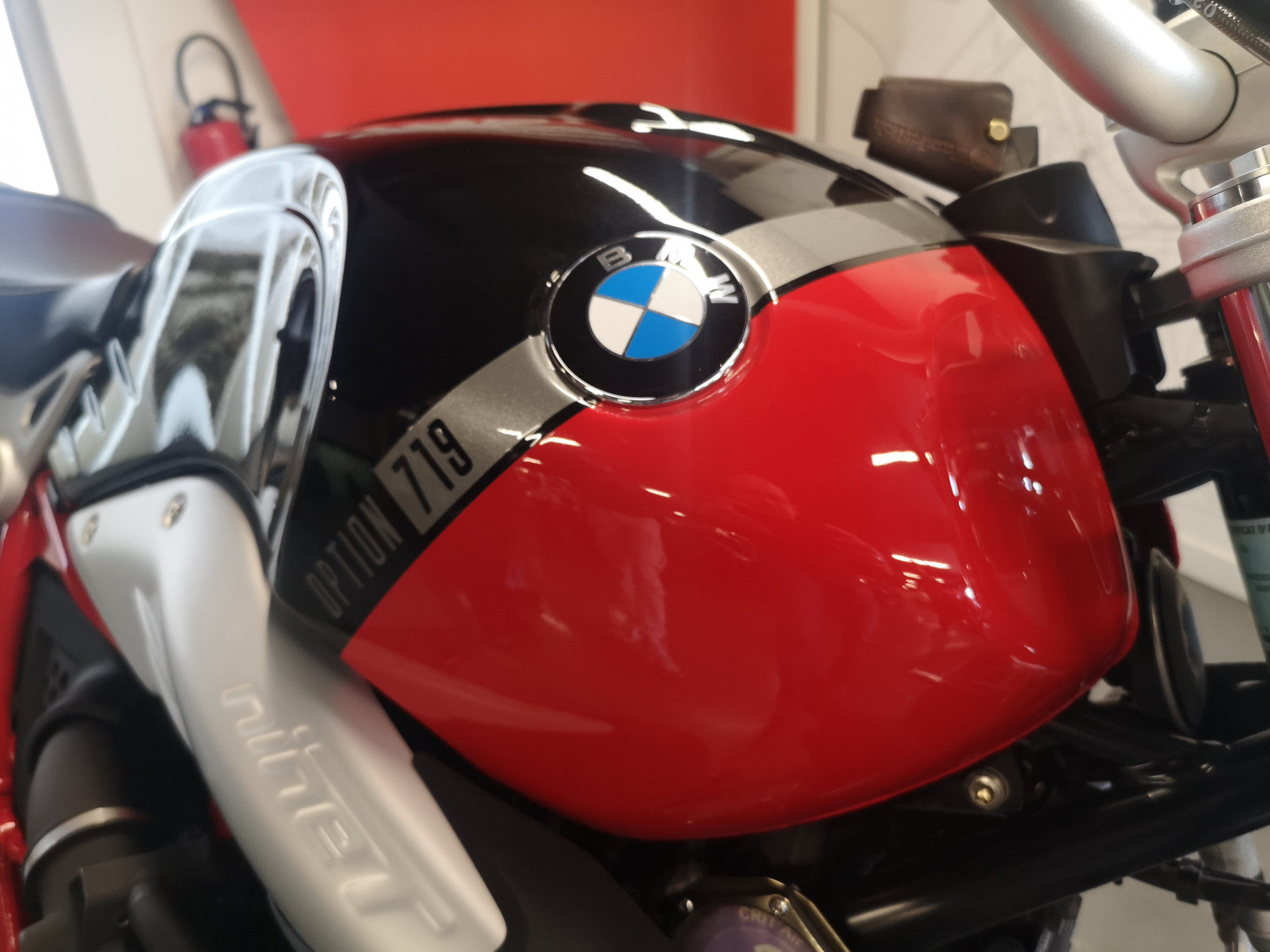 photo de BMW R NINET PURE 1200 occasion de couleur  en vente à Paris 10 n°2