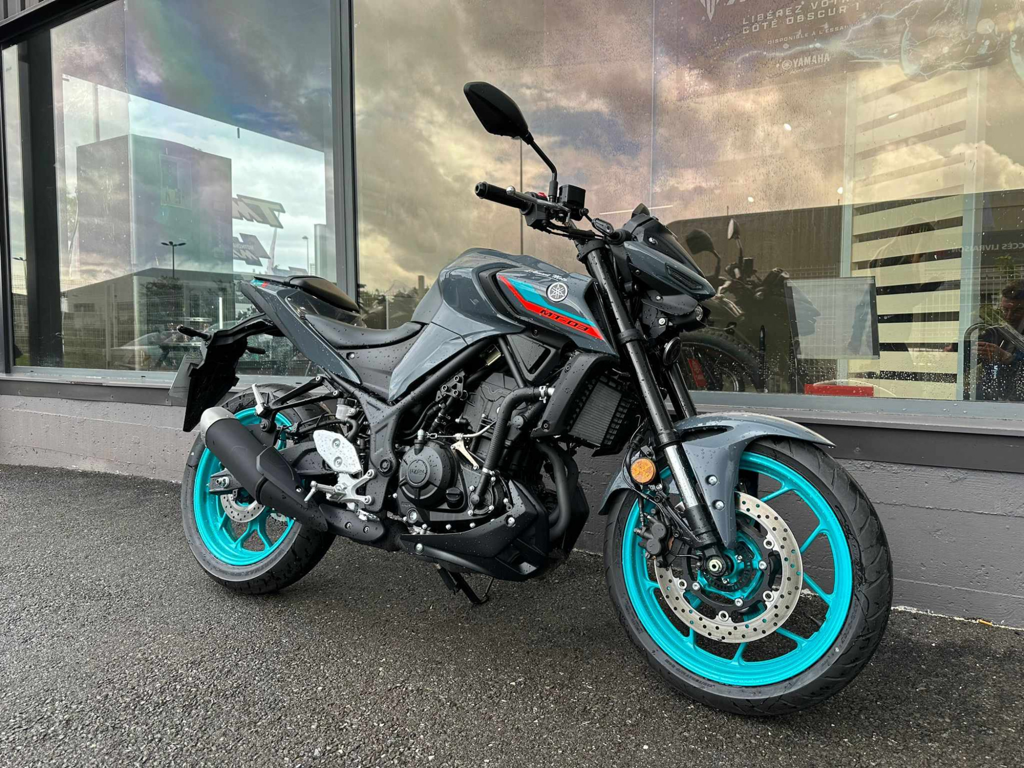 photo de YAMAHA MT 321 occasion de couleur  en vente à Ville La Grand n°3