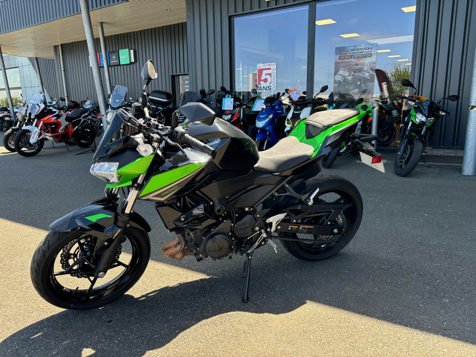 photo de KAWASAKI Z400 399 occasion de couleur  en vente à Tregueux n°2