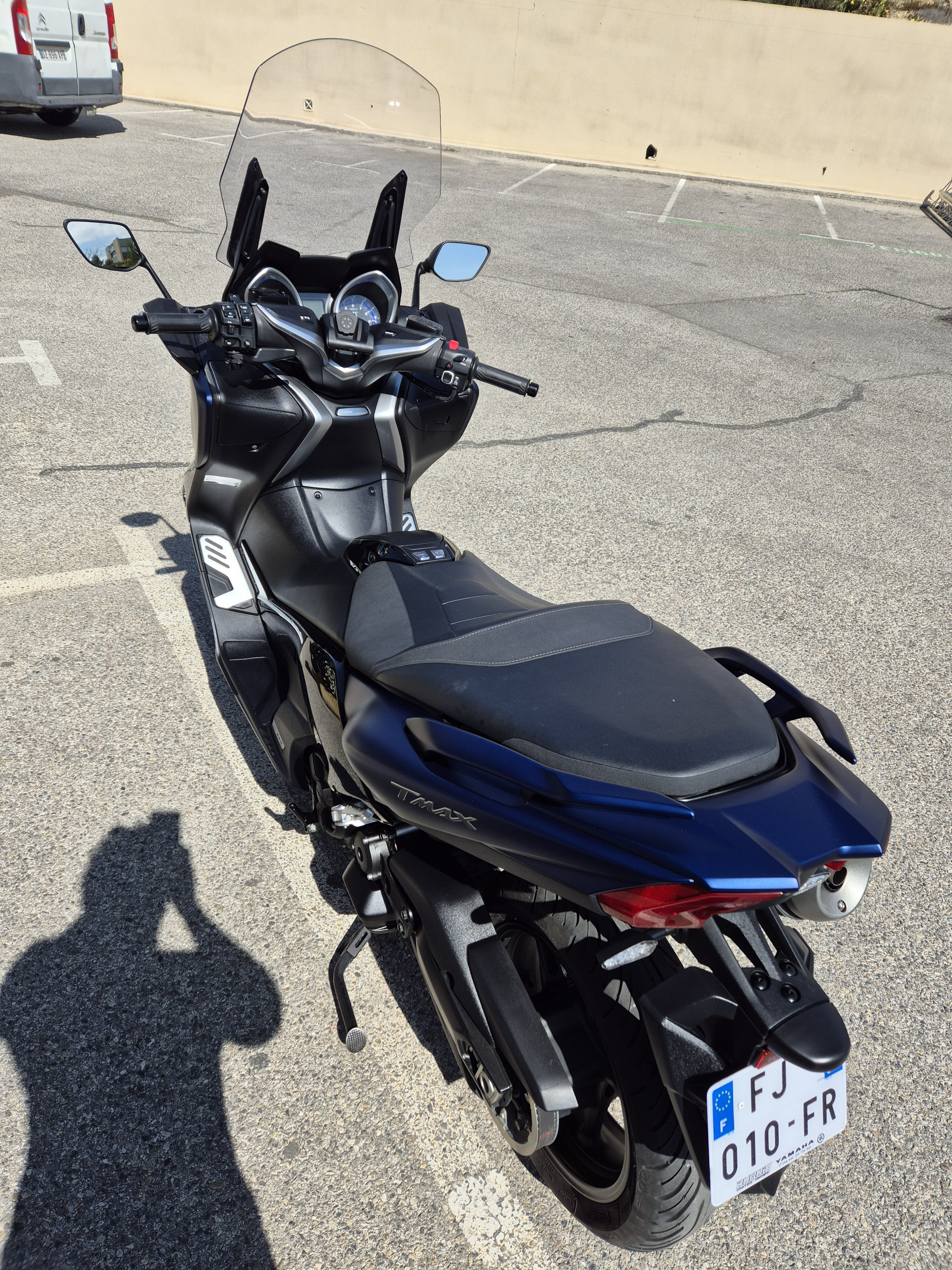 photo de YAMAHA XP T-MAX 530 DX 530 occasion de couleur  en vente   Marseille 14