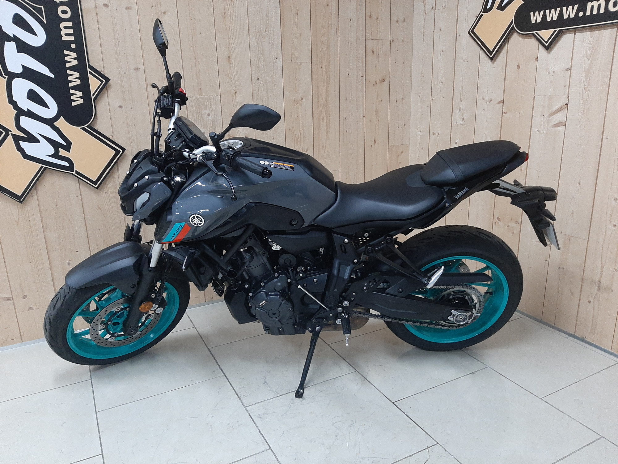 photo de YAMAHA MT-07 (47.5CV) 695 occasion de couleur  en vente à Beauvais n°3