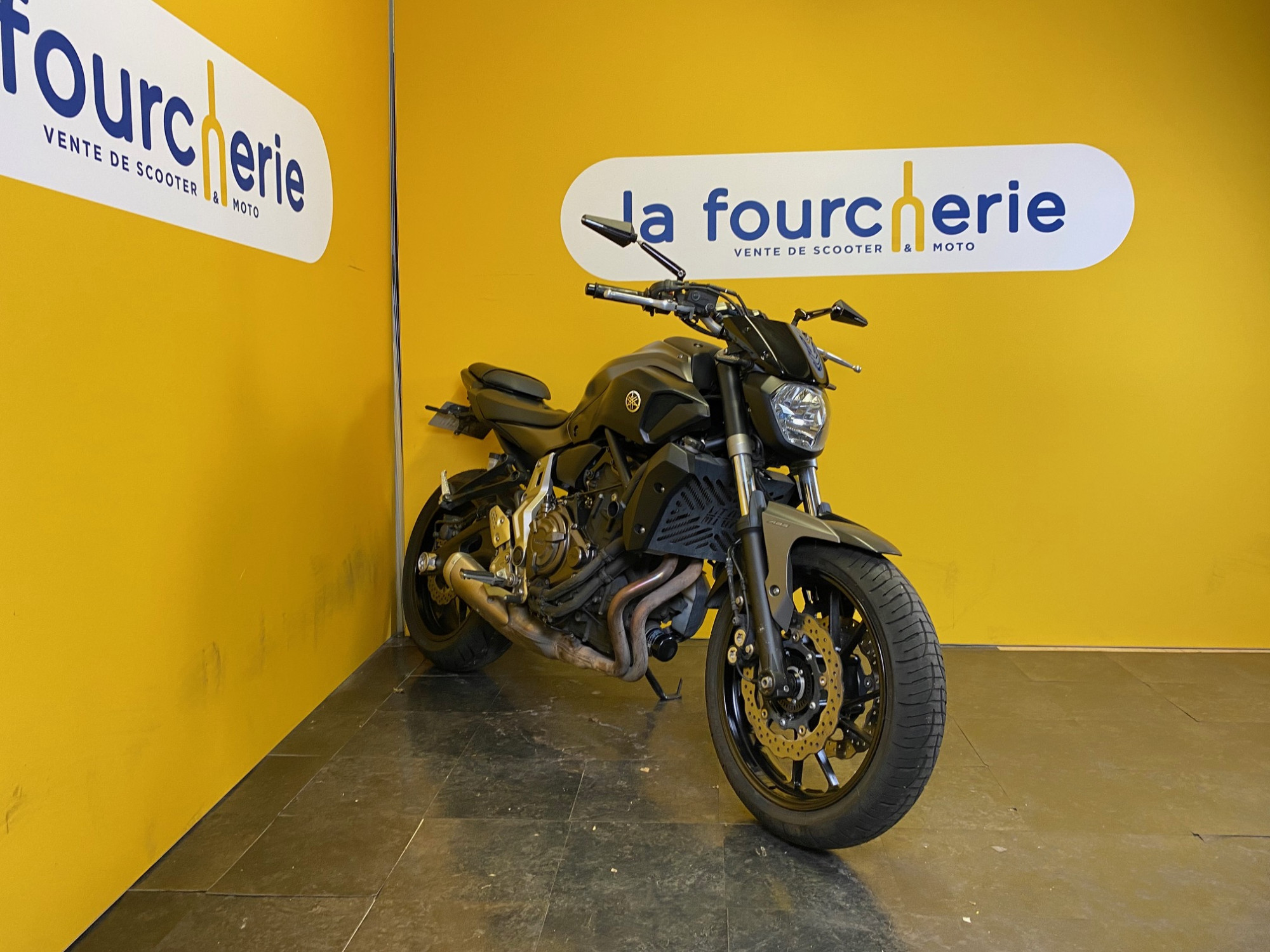 photo de YAMAHA MT-07 689 occasion de couleur  en vente à Paris 15 n°3