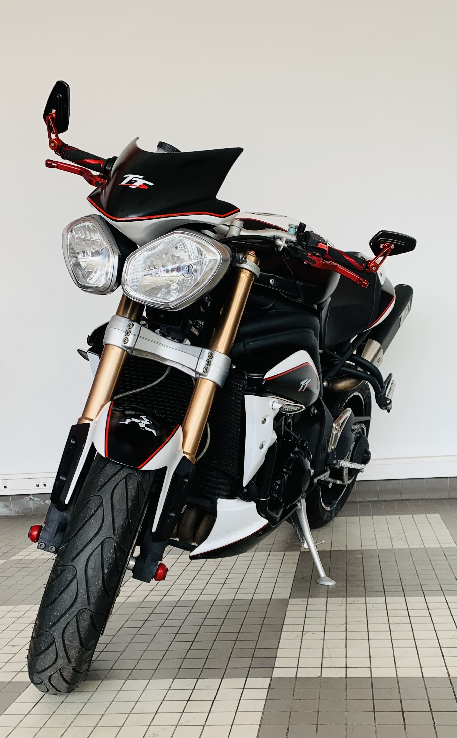 photo de TRIUMPH SPEED TRIPLE 1050 occasion de couleur  en vente à Melun n°3