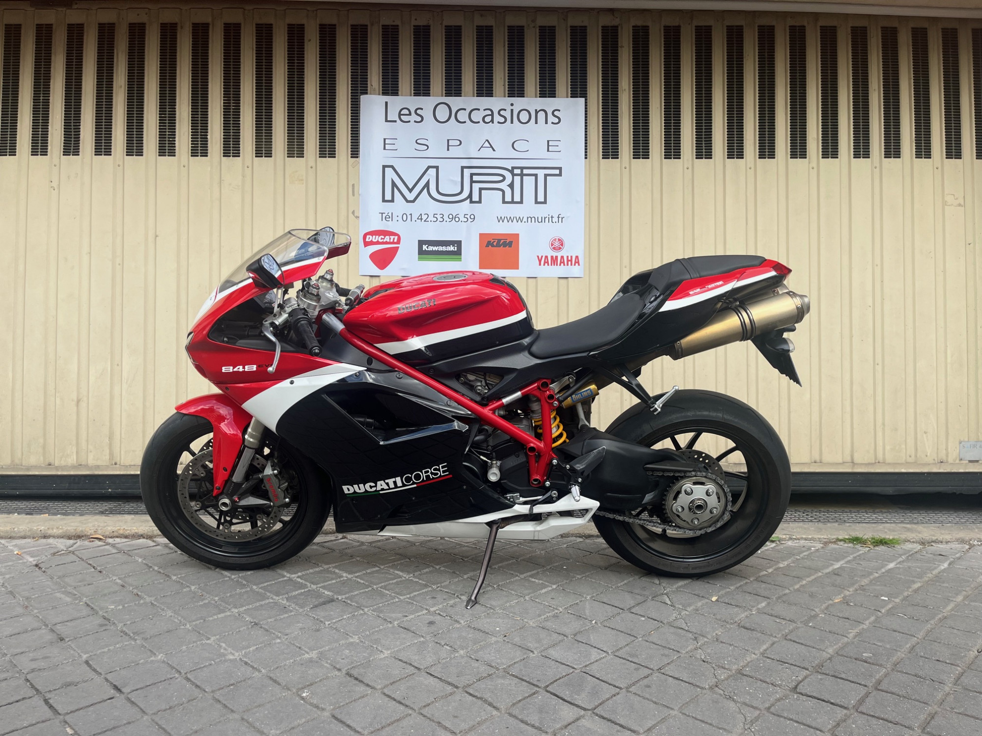 photo de DUCATI SUPERBIKE 848  EVO SE 848 occasion de couleur  en vente à Chatillon n°3