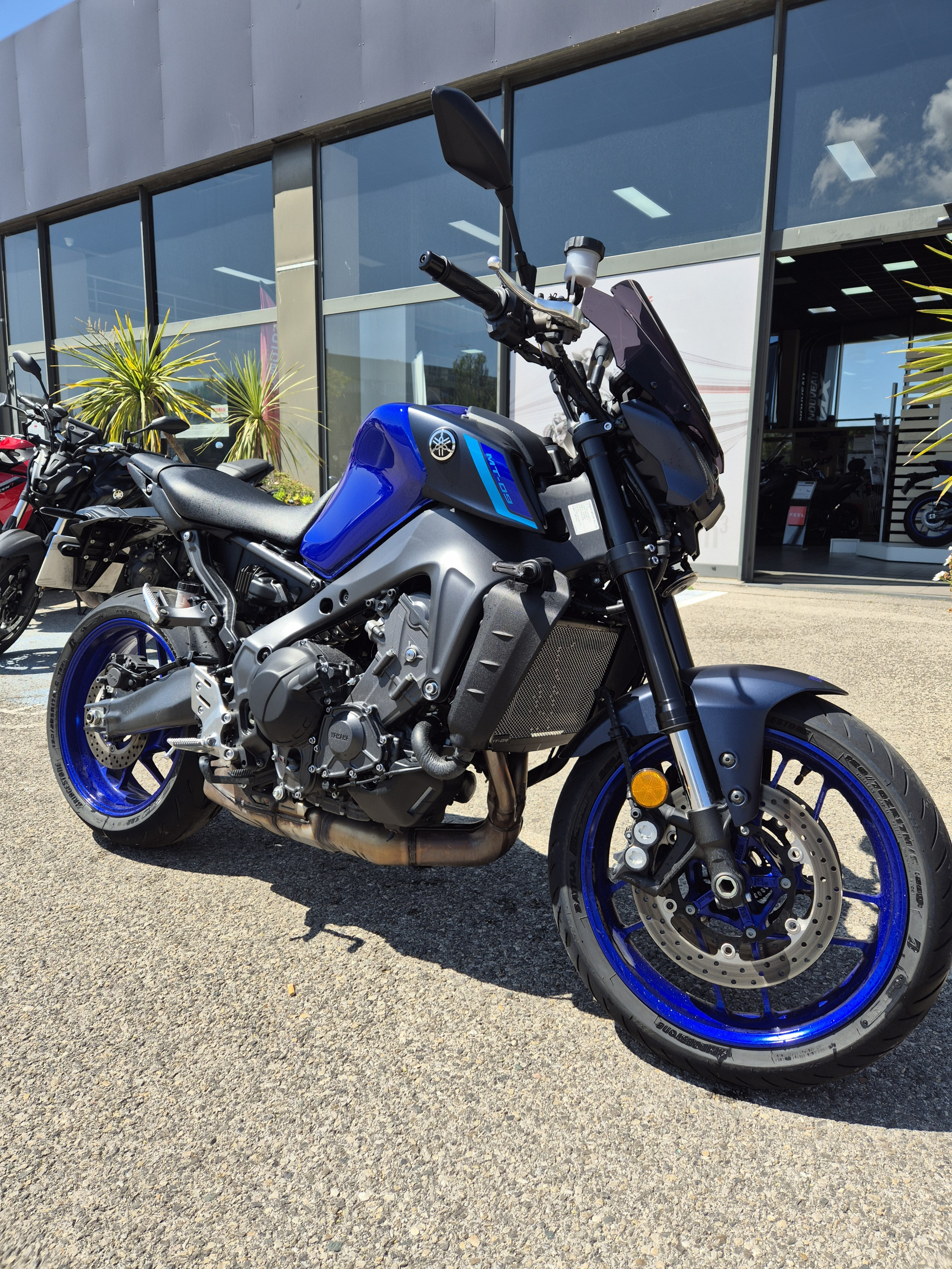 photo de YAMAHA MT-09 889 occasion de couleur  en vente à Marseille 14 n°3