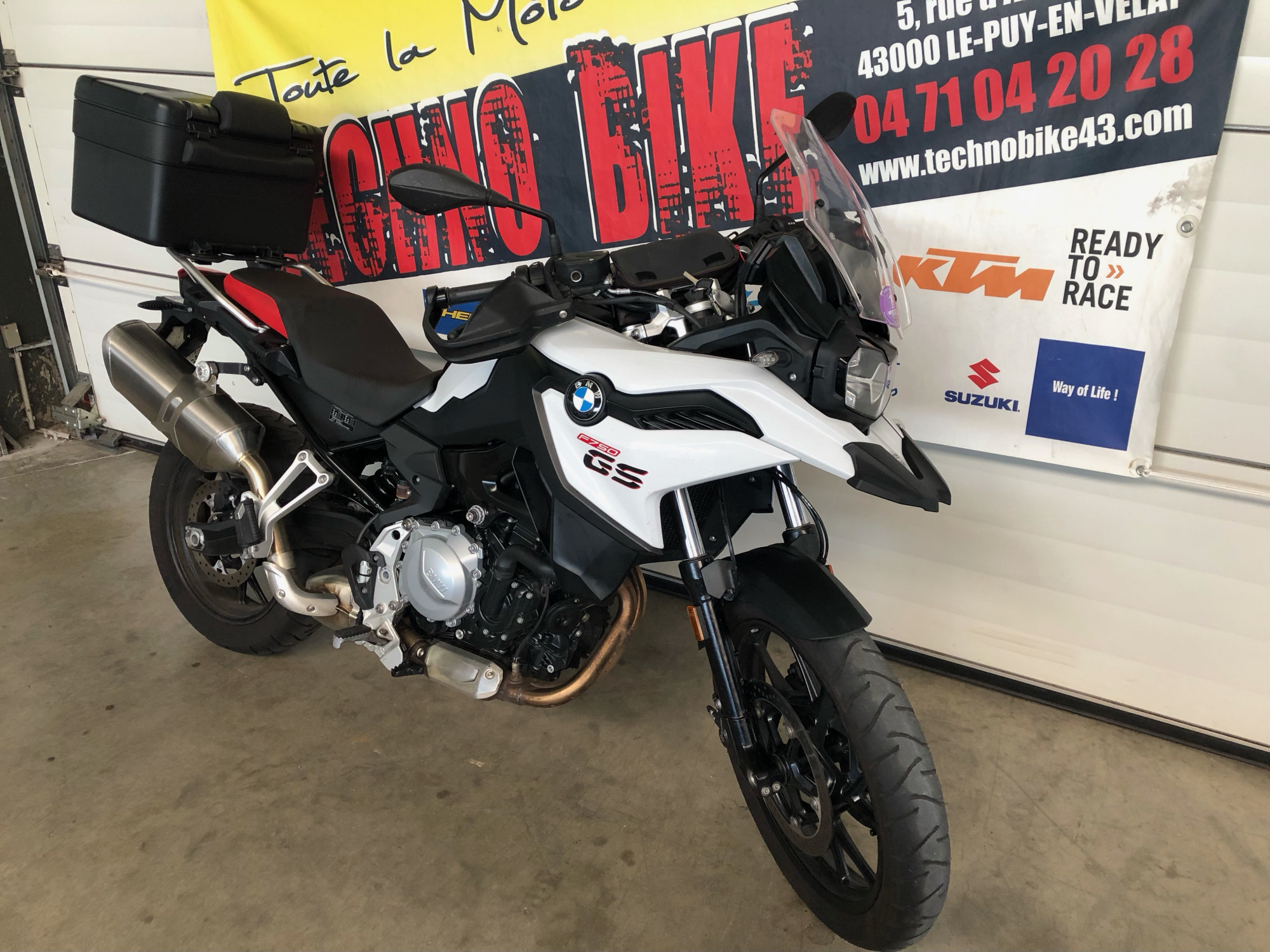 photo de BMW F 650 GS 798CC 800 occasion de couleur  en vente à St Germain Laprade n°3