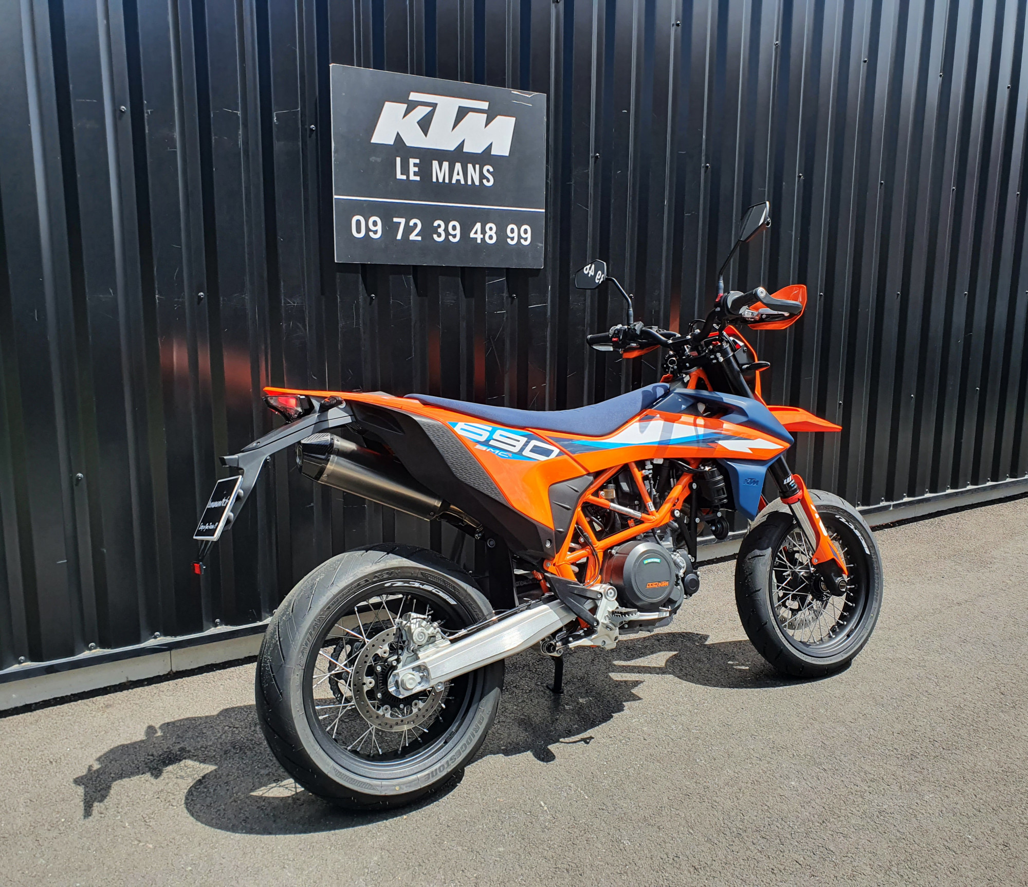 photo de KTM 690 SMC R 690 occasion de couleur  en vente à Ruaudin n°2