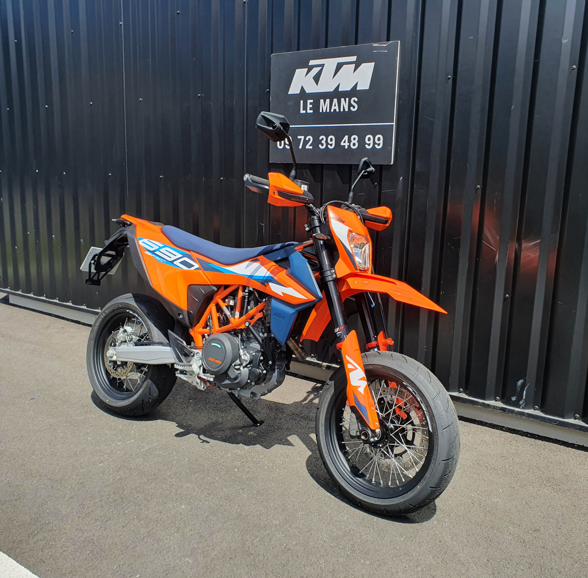 photo de KTM 690 SMC R 690 occasion de couleur  en vente à Ruaudin n°3