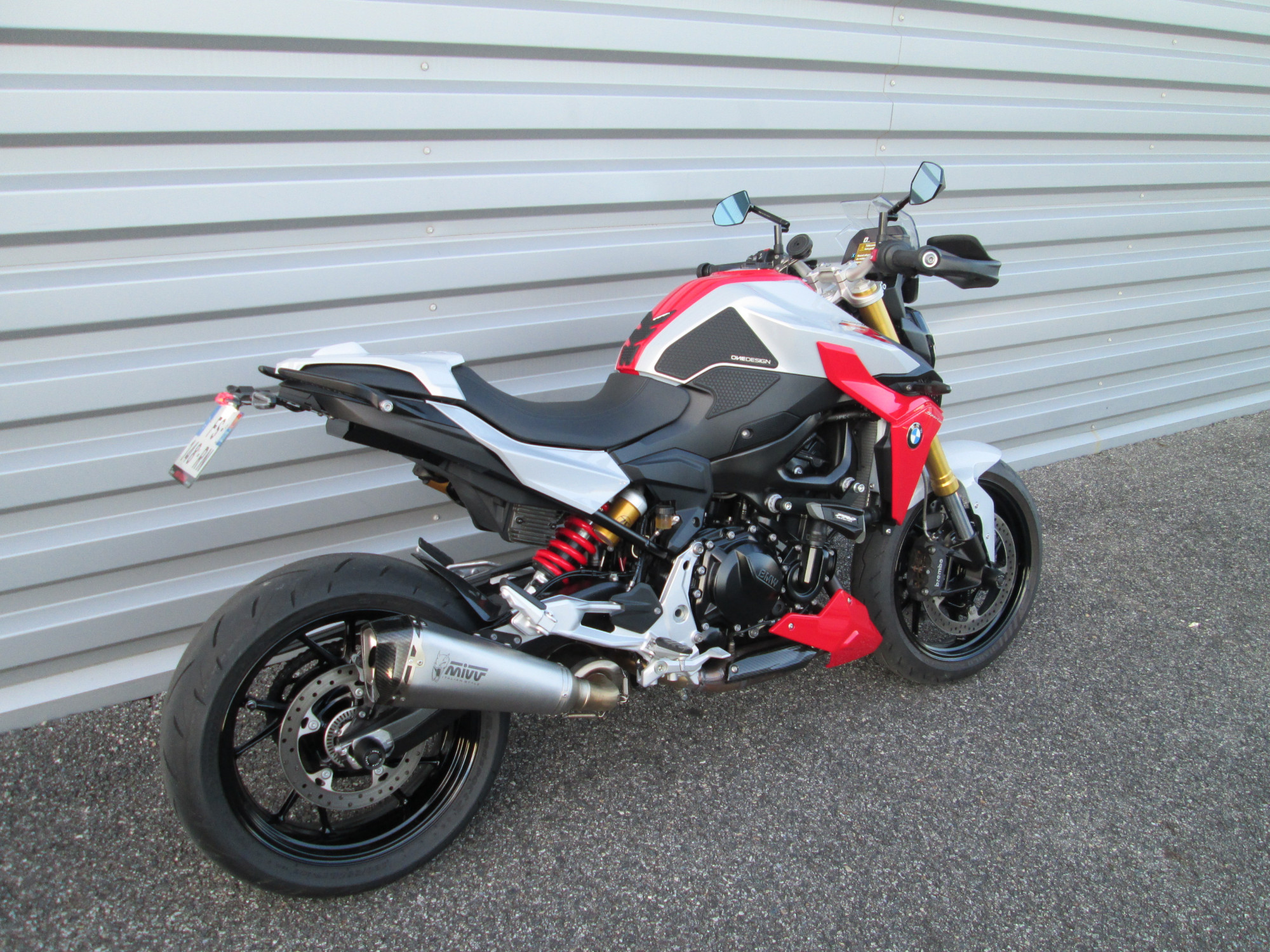 photo de BMW F 900 R - ABS + PACK 900 occasion de couleur  en vente à Auch n°3