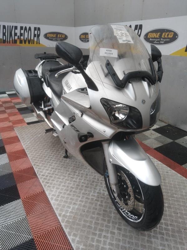 photo de YAMAHA FJR 1300 occasion de couleur  en vente   Vitrolles