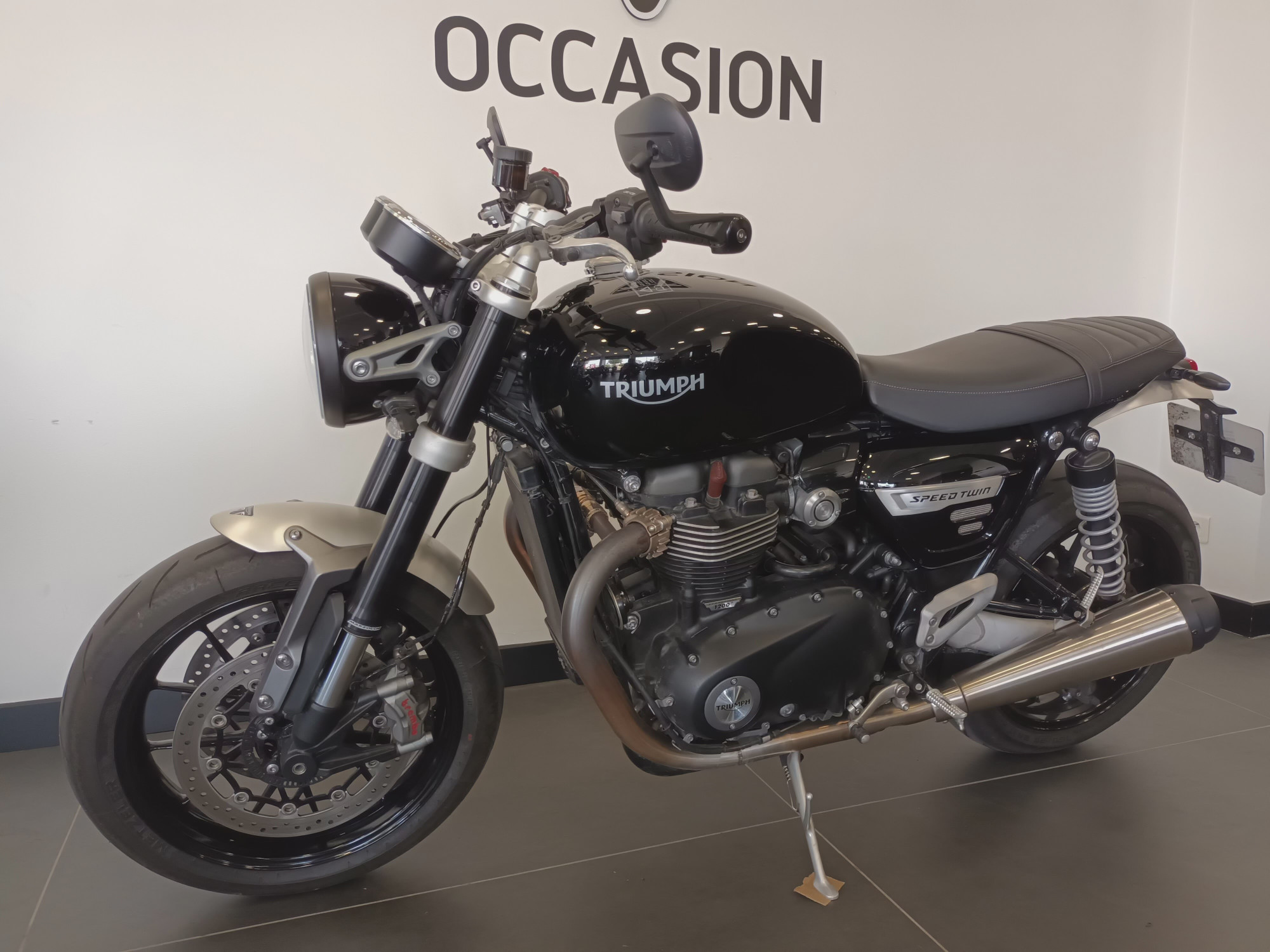 photo de TRIUMPH SPEED TWIN 1200 1200 occasion de couleur  en vente à Le Kremlin Bicetre n°3