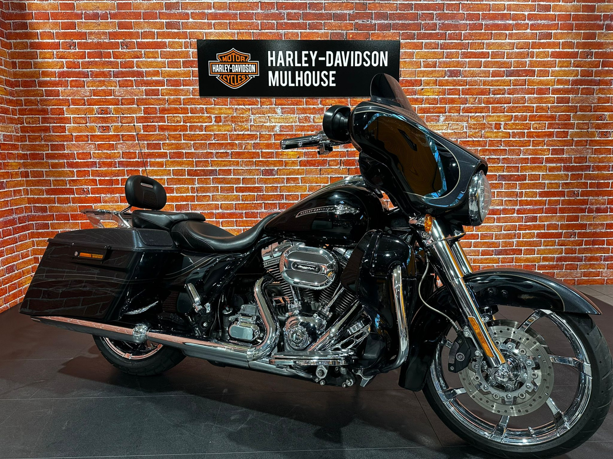 Annonce moto Harley-Davidson TOURING STREET GLIDE 1800 ULTRA 