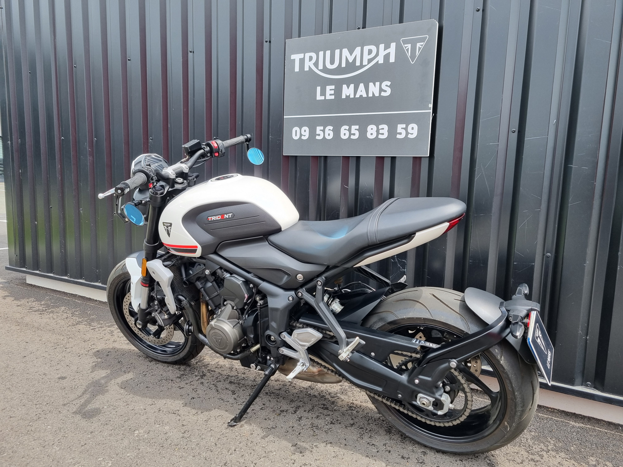 photo de TRIUMPH TRIDENT 660 660 occasion de couleur  en vente   Ruaudin