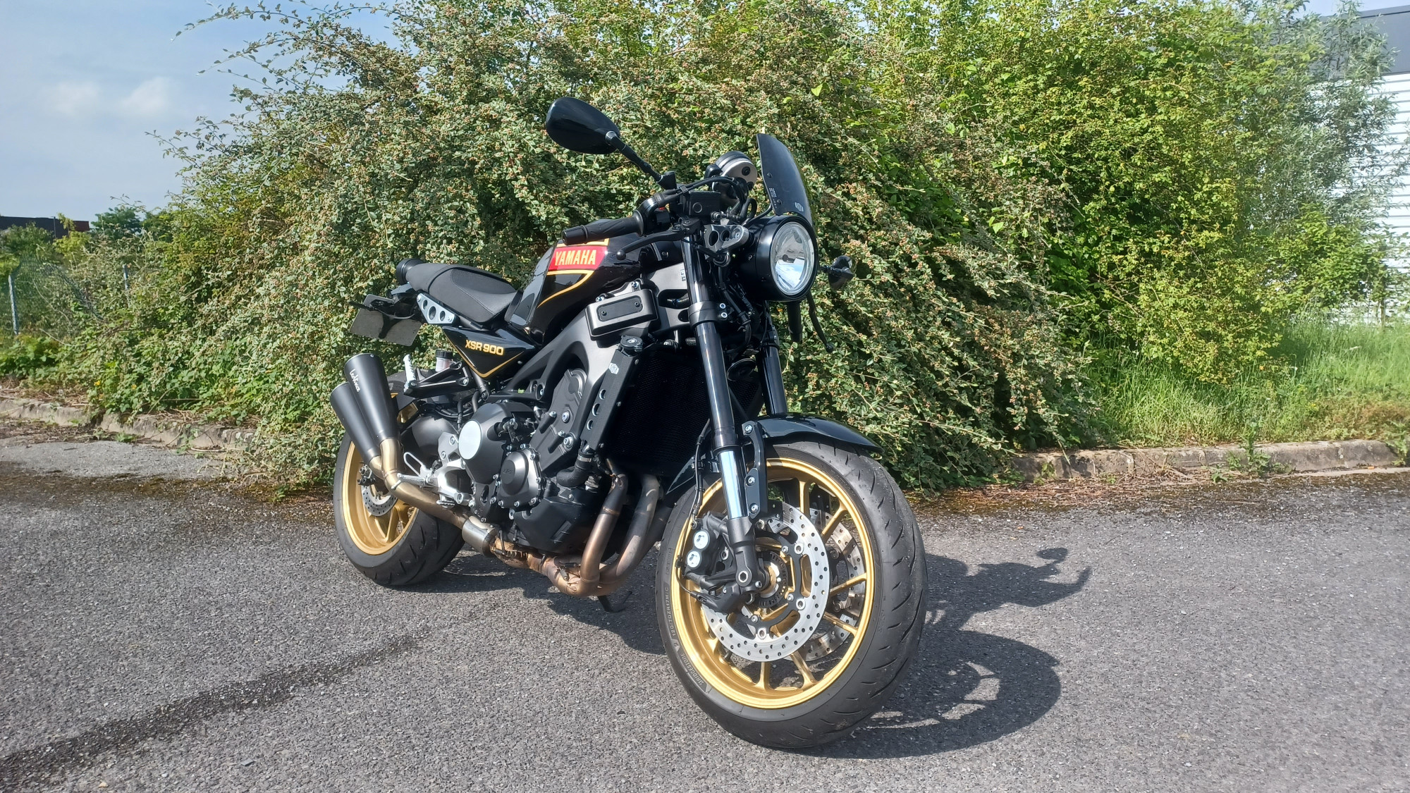 photo de YAMAHA XSR 900 850 occasion de couleur  en vente à Laon n°1