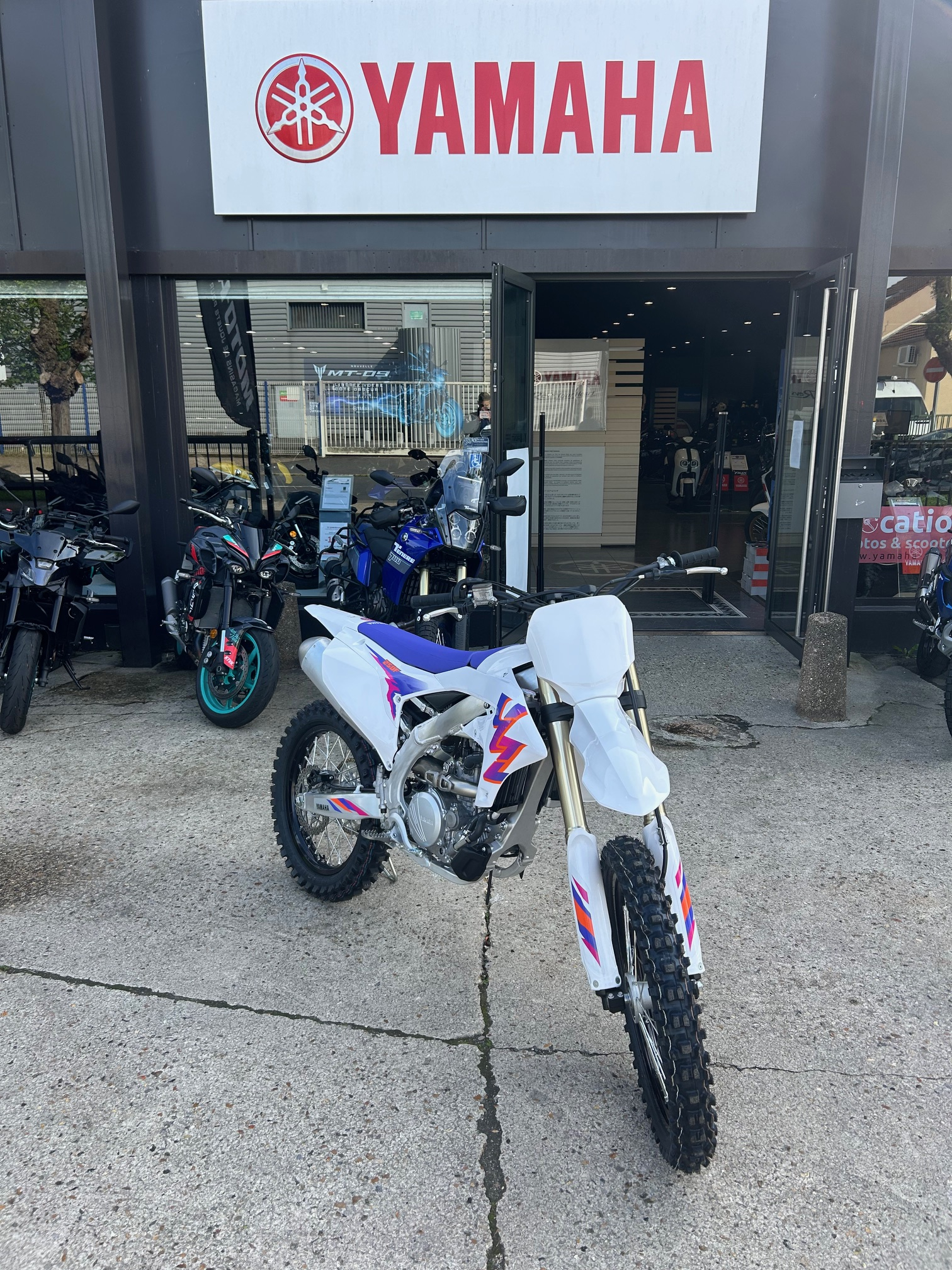 photo de YAMAHA YZ 250 occasion de couleur  en vente   Conflans Ste Honorine