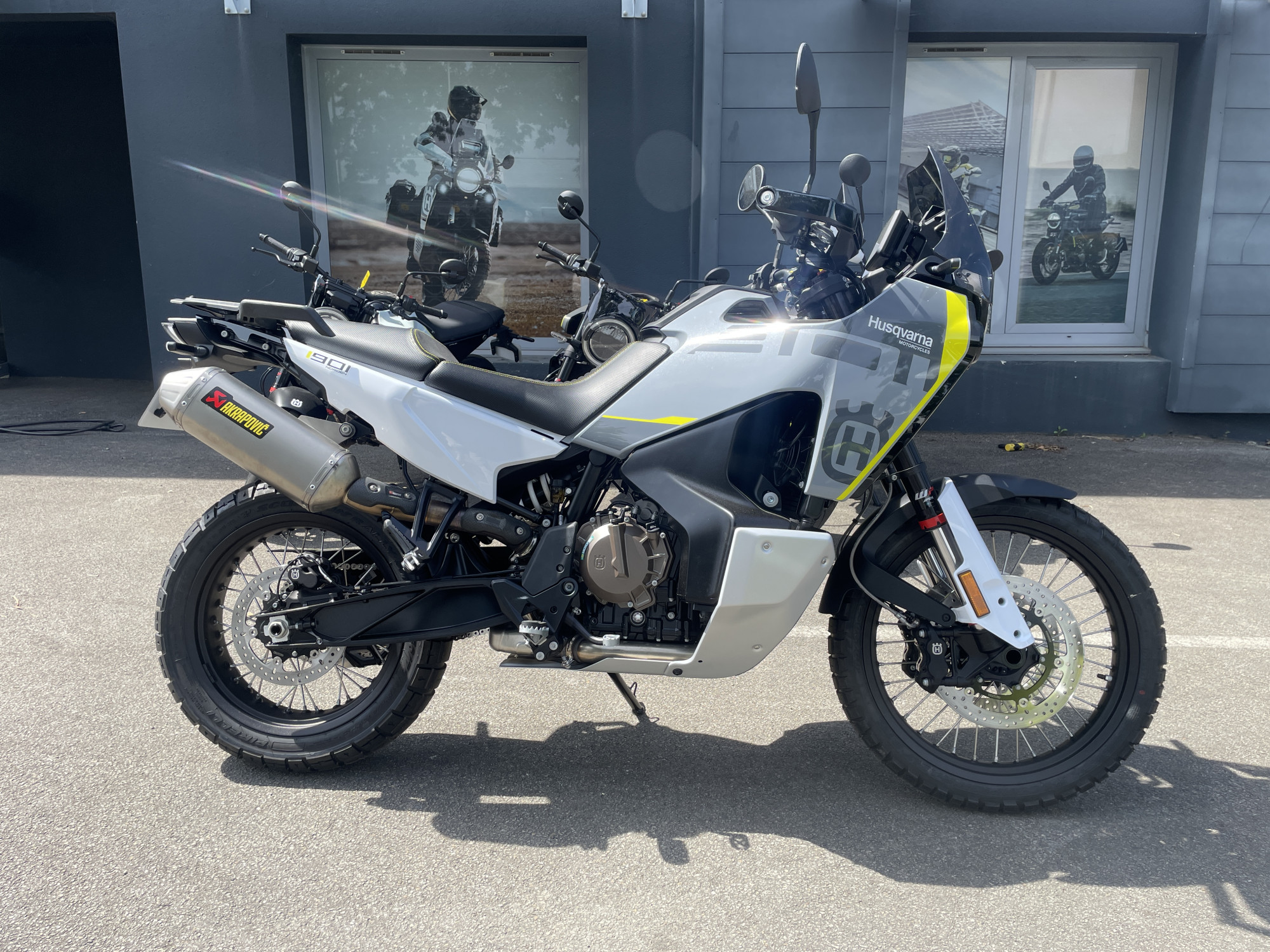 photo de HUSQVARNA NORDEN 901 901 occasion de couleur  en vente   Orvault