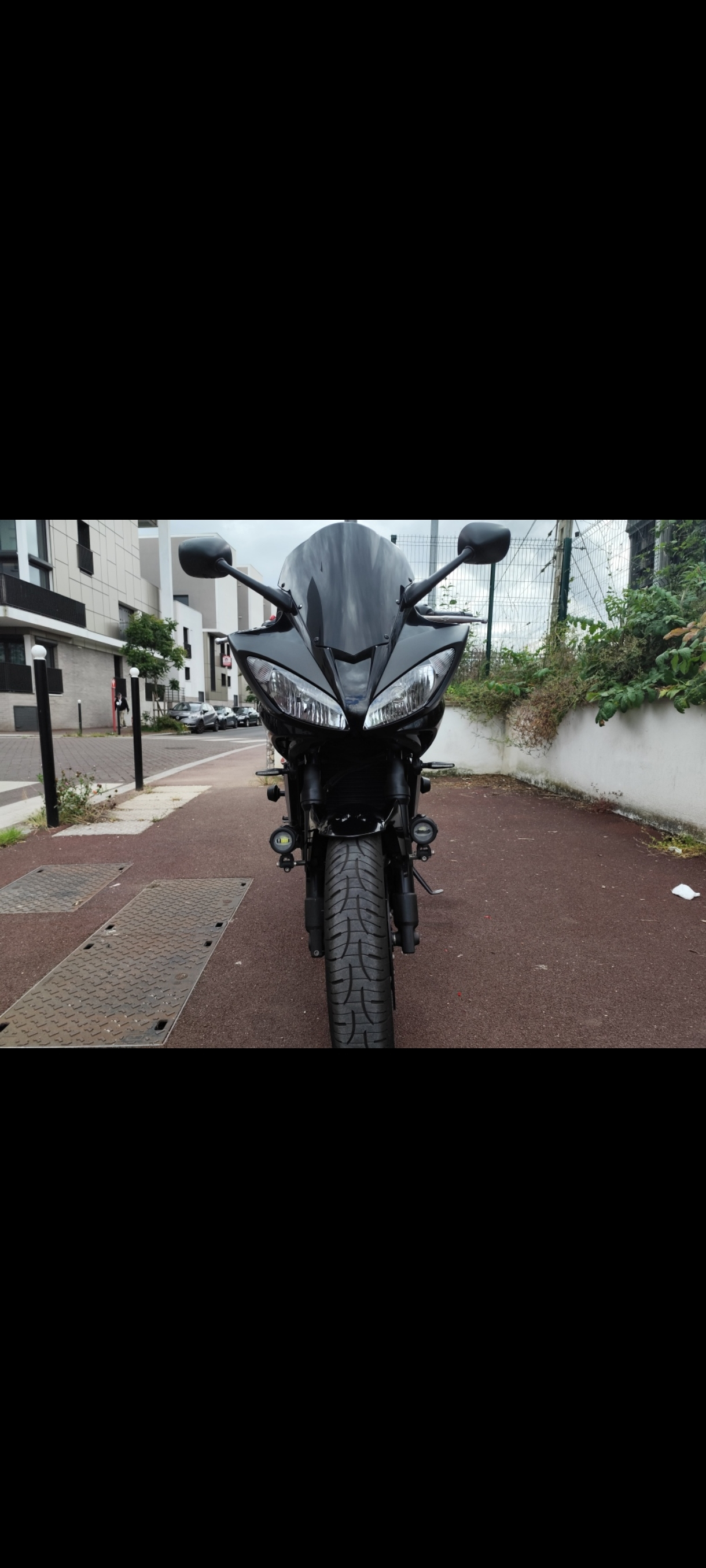 photo de YAMAHA FZ6 600 FAZER 600 occasion de couleur  en vente   Pantin