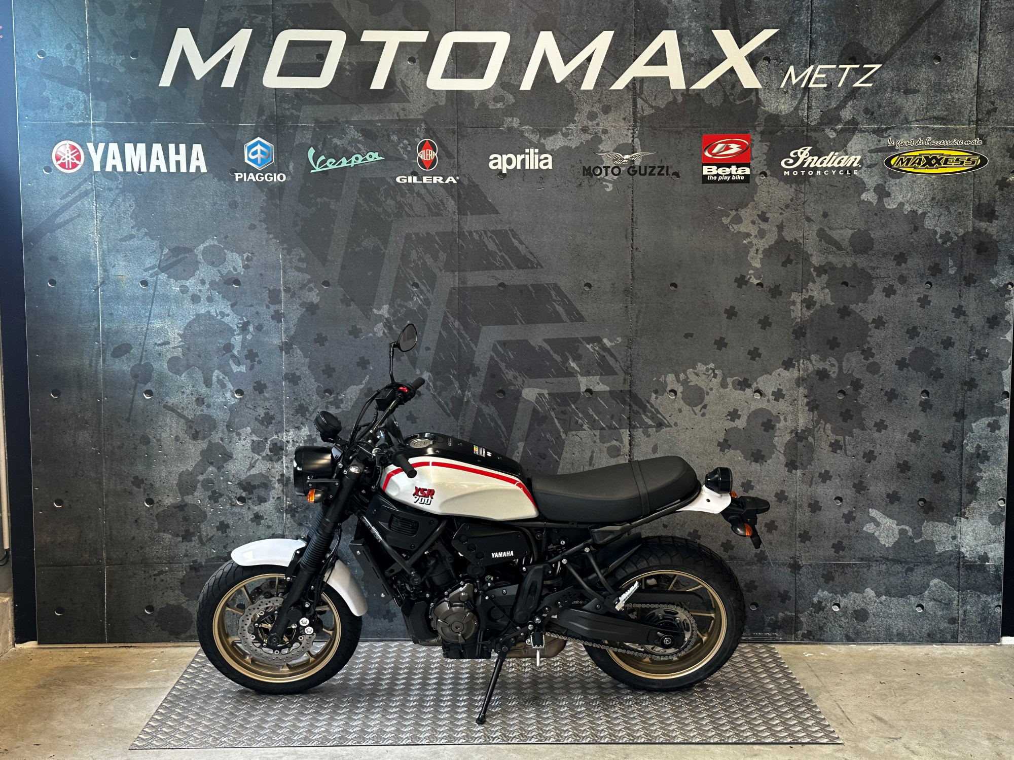 photo de YAMAHA XSR 700 XTRIBUTE 689 occasion de couleur  en vente à Woippy n°2