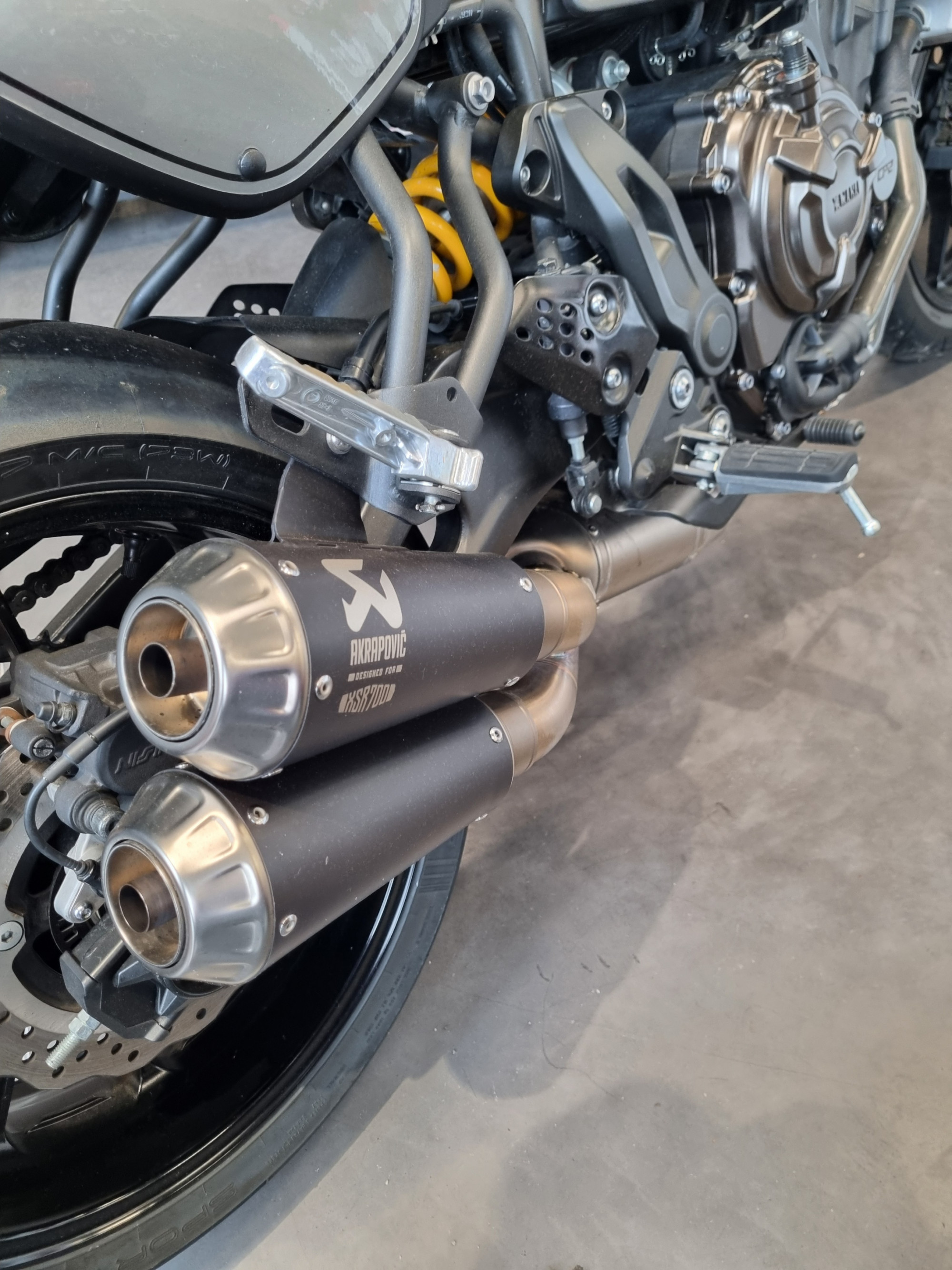 photo de YAMAHA XSR 700 700 occasion de couleur  en vente à Nemours n°3