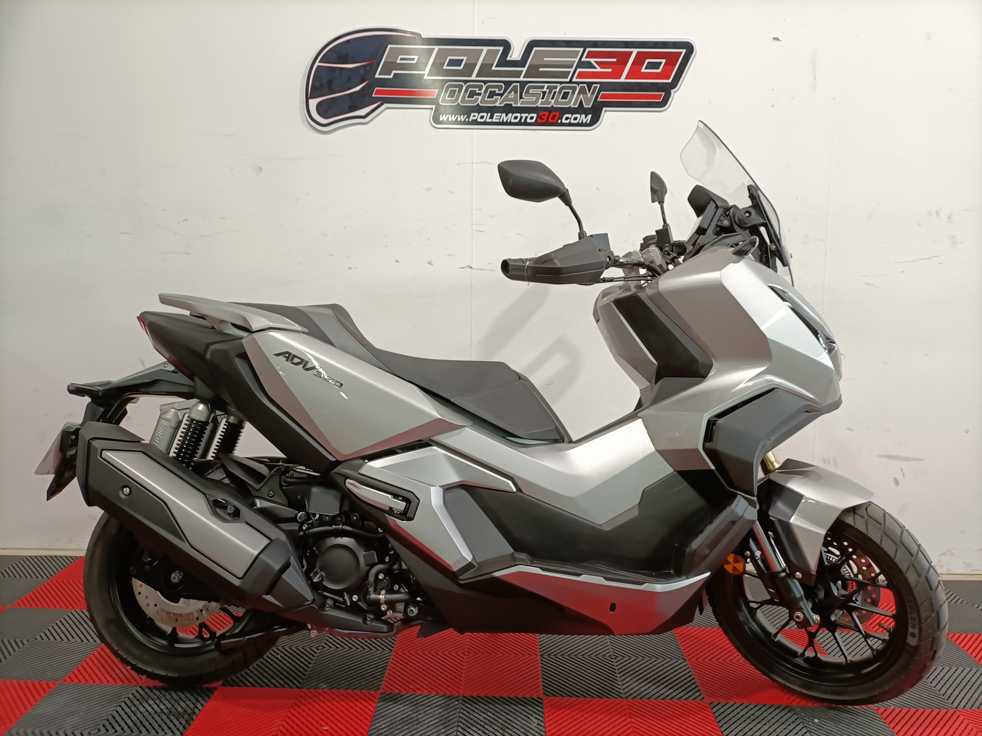 Annonce moto Honda ADV 350