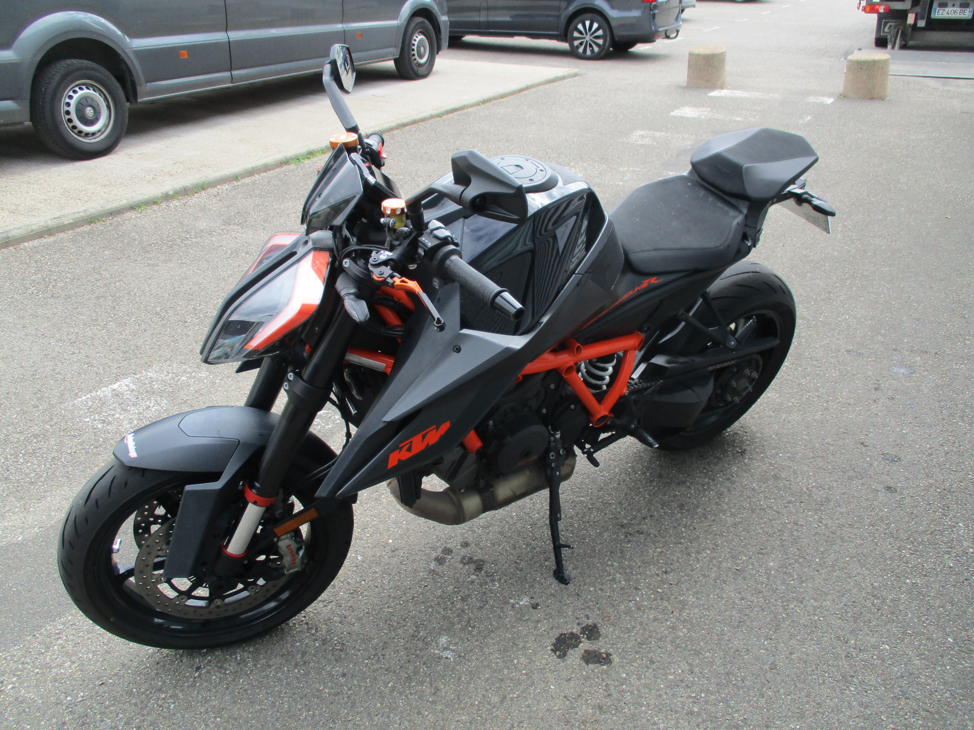 photo de KTM 1290 SUPER DUKE R 1290 occasion de couleur  en vente à Varennes Les Macon n°3