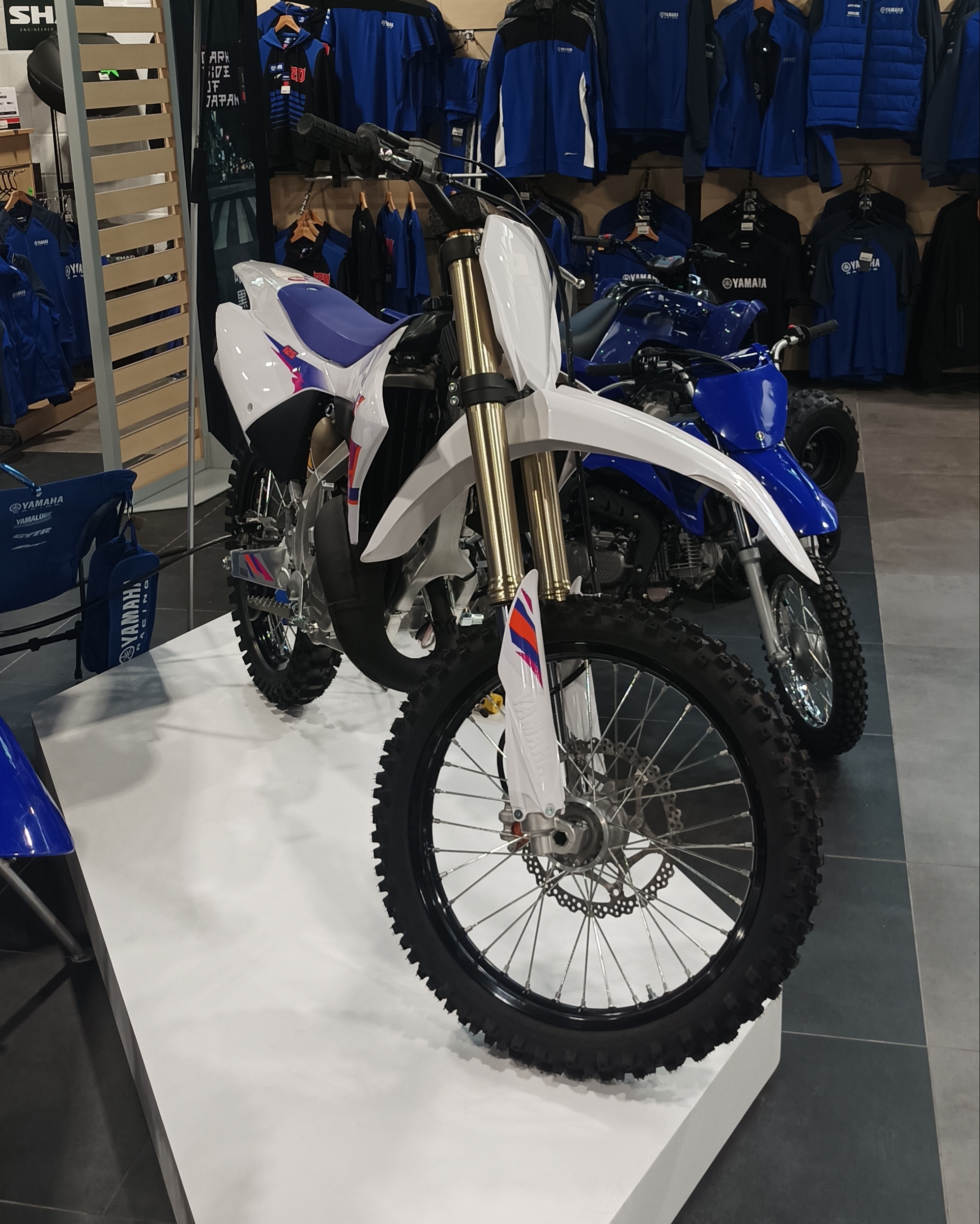 photo de YAMAHA YZ 125 50TH ANNIVERSARY EDITION 125 occasion de couleur  en vente à Luce n°1