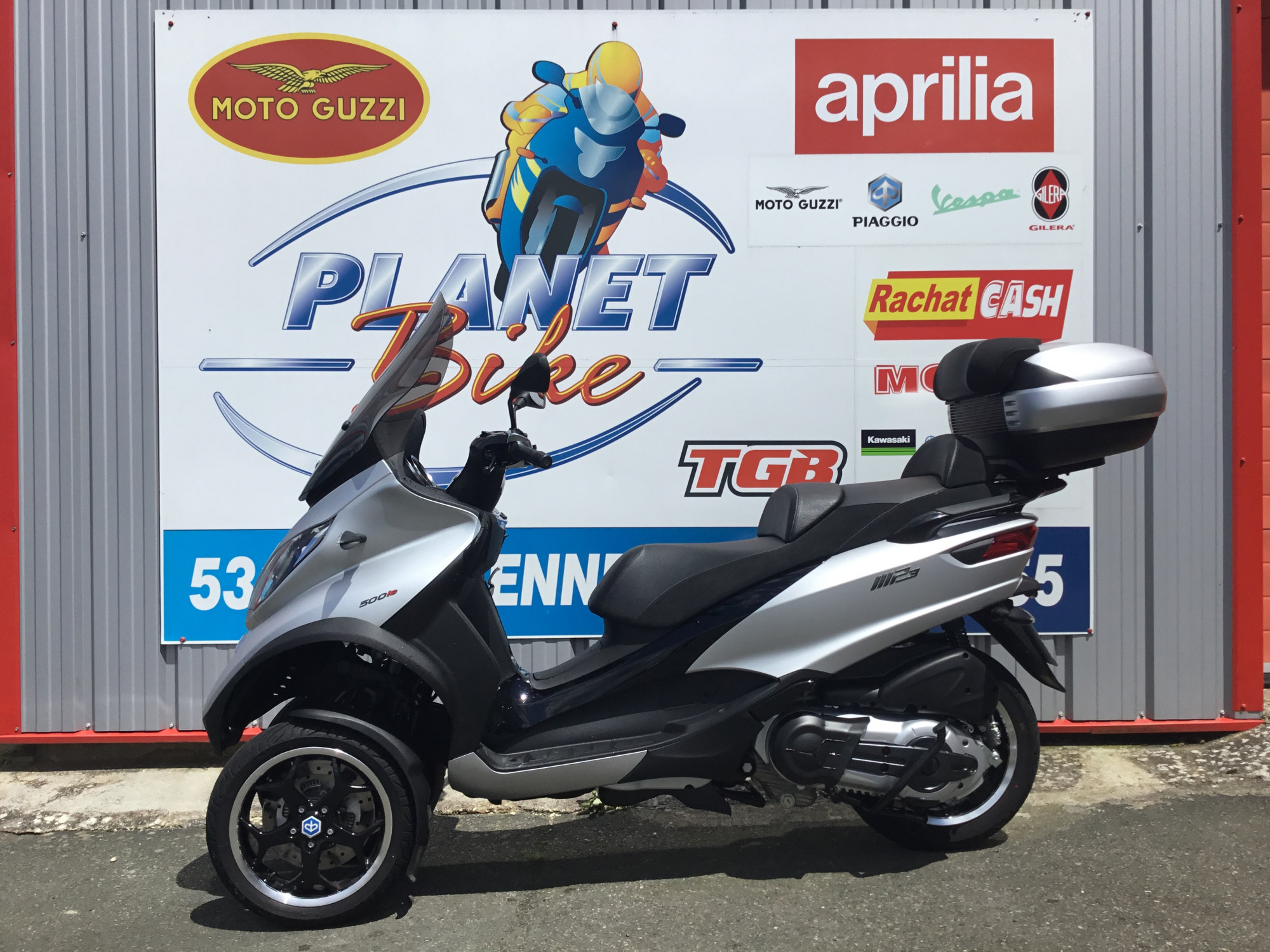 photo de PIAGGIO MP3 500 ABS-ASR 493 occasion de couleur  en vente   Mayenne