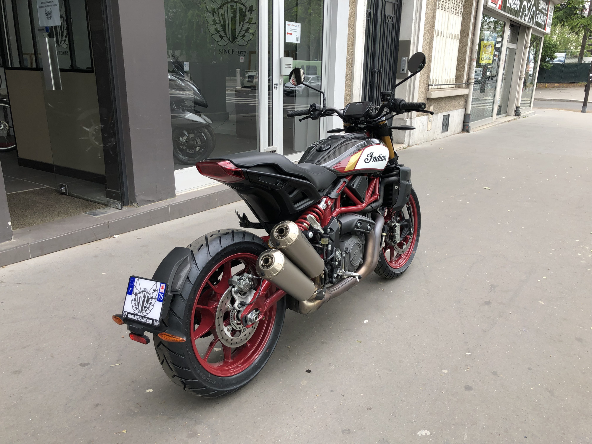 photo de INDIAN FTR 1200 CARBON 1200 occasion de couleur  en vente   Paris 17