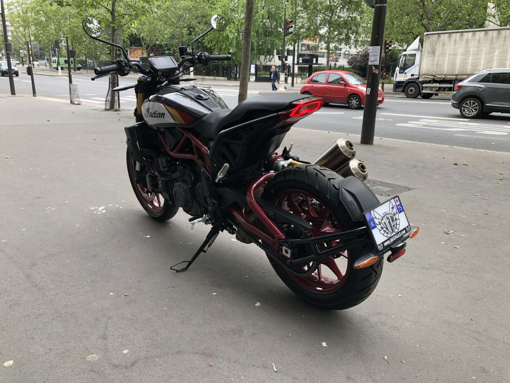 photo de INDIAN FTR 1200 CARBON 1200 occasion de couleur  en vente à Paris 17 n°3