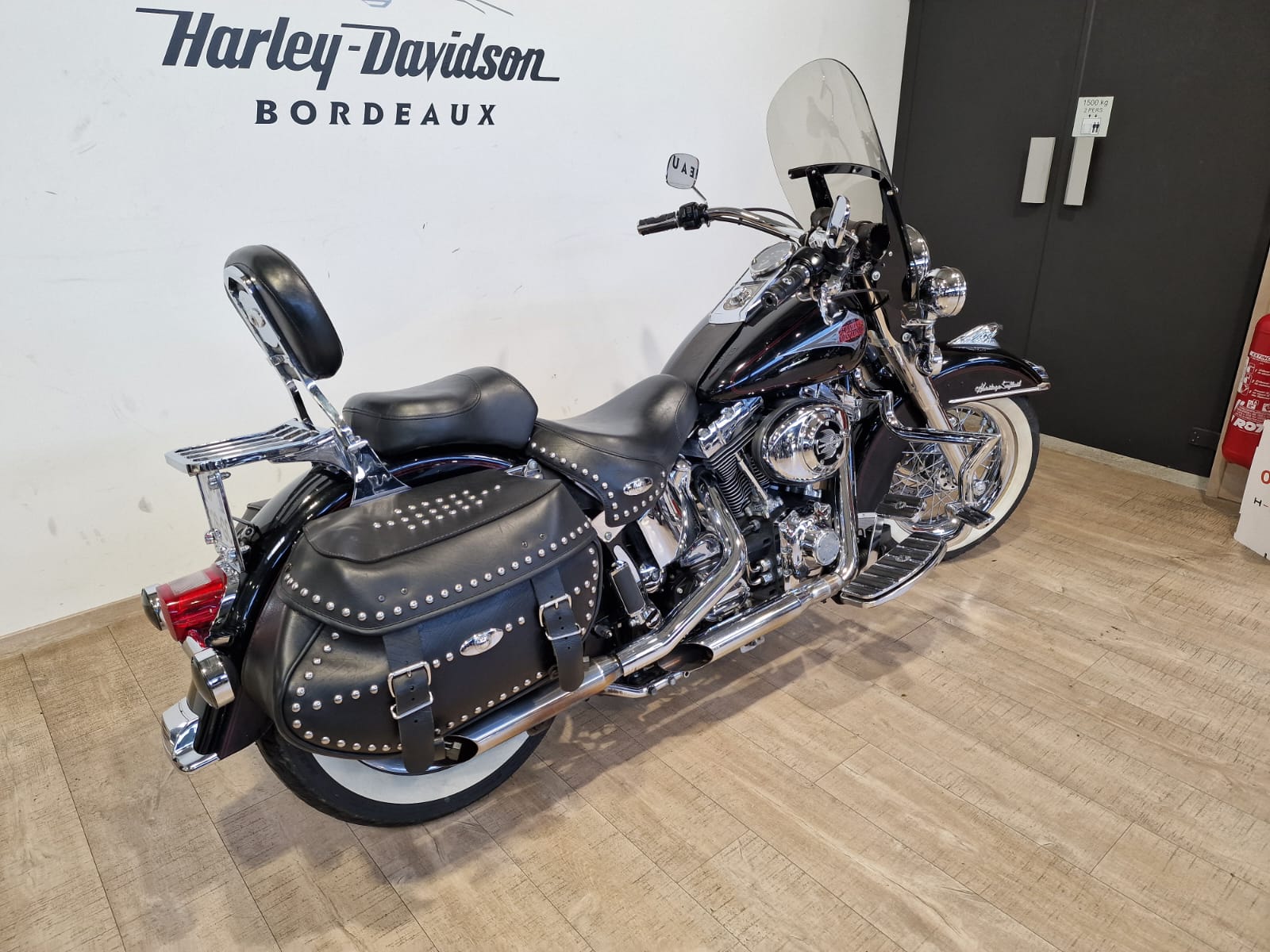 photo de HARLEY DAVIDSON SOFTAIL HERITAGE 1450 CLASSIC 1450 occasion de couleur  en vente à Begles n°1