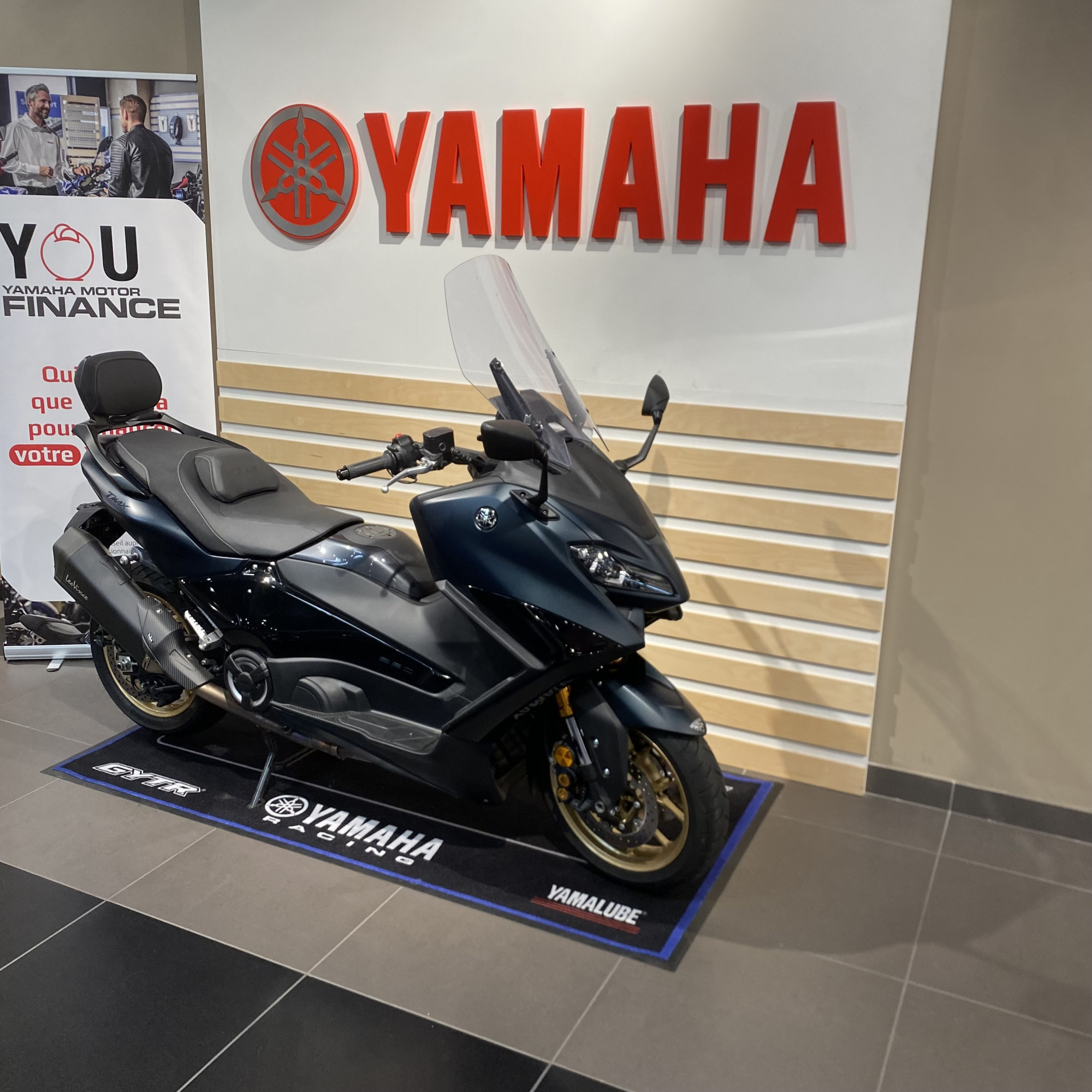 photo de YAMAHA XP T-MAX 560 TECH MAX 560 occasion de couleur  en vente à Seclin n°2