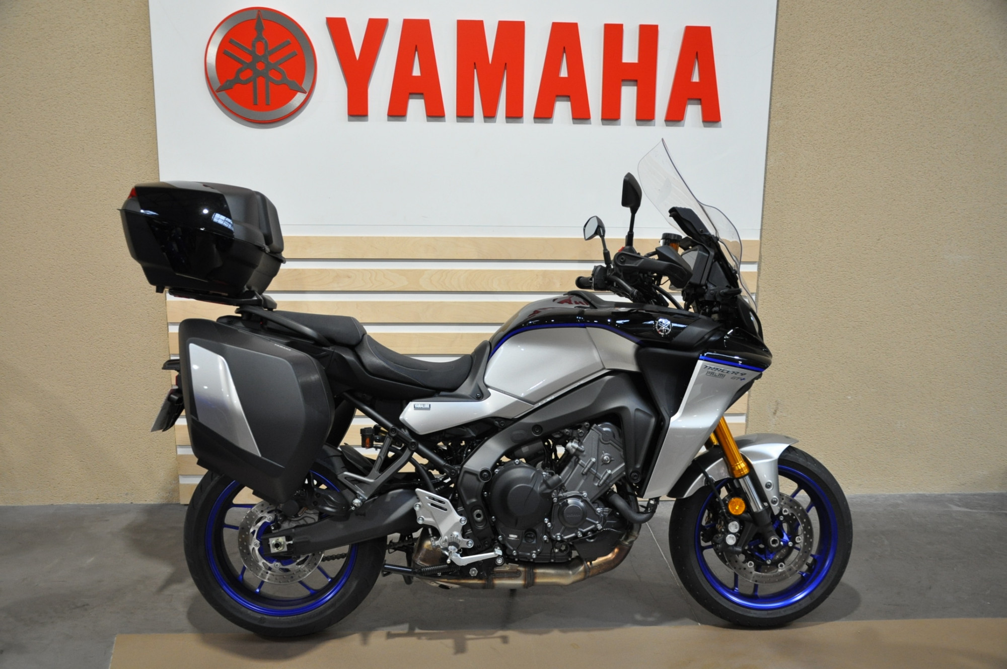 photo de YAMAHA TRACER 9 GT + 900 occasion de couleur  en vente à Nancy n°2