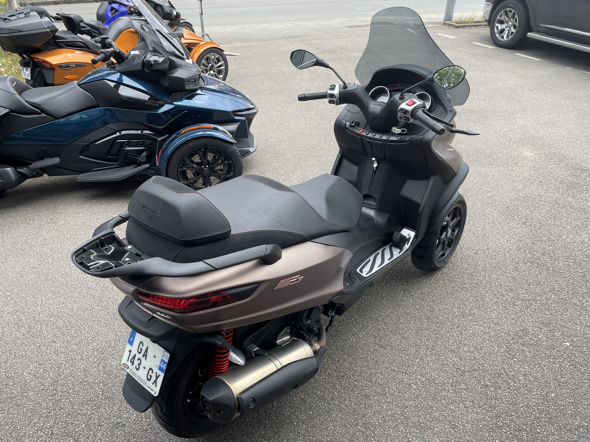 photo de PIAGGIO MP3 500 HPE SPORT ADVANCED ABS A 500 occasion de couleur  en vente à Orvault n°2