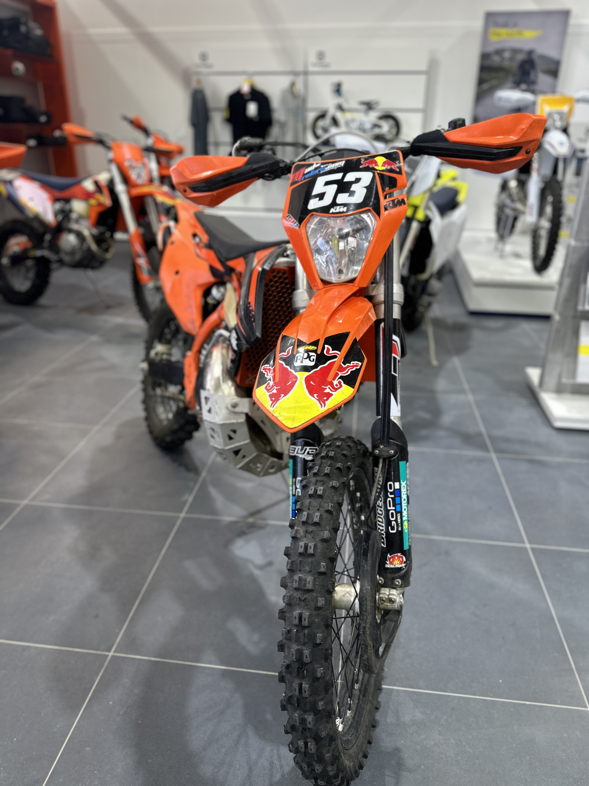 photo de KTM 250 EXC 250 occasion de couleur  en vente à Carcassonne n°2