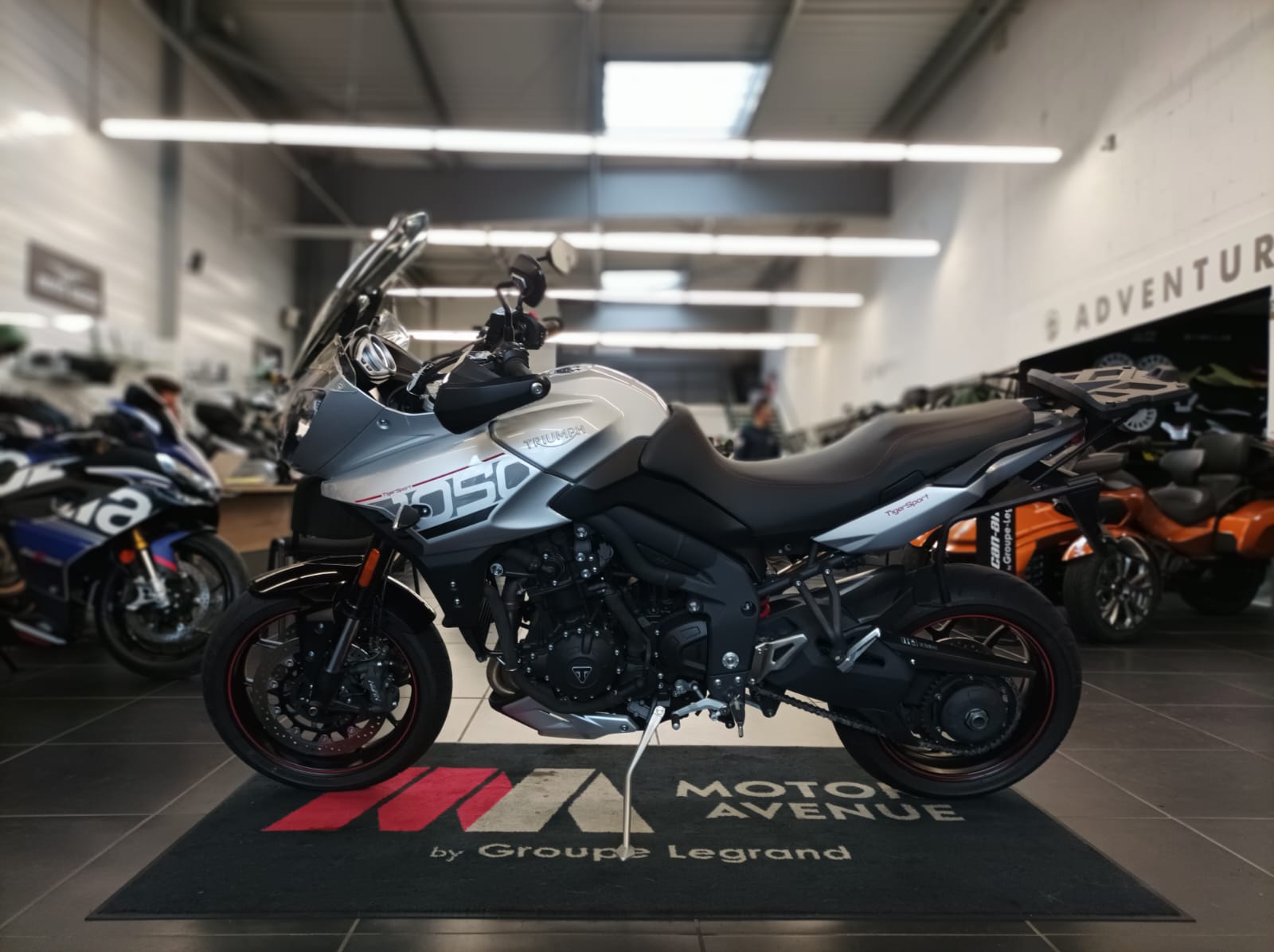 photo de TRIUMPH TIGER 1050 SPORT ABS 1050 occasion de couleur  en vente à Le Mans n°2