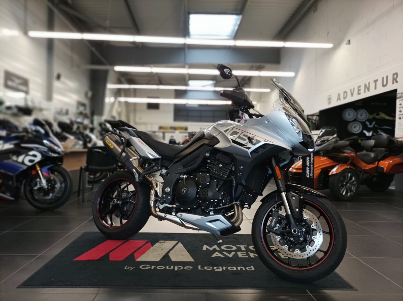 photo de TRIUMPH TIGER 1050 SPORT ABS 1050 occasion de couleur  en vente à Le Mans n°3