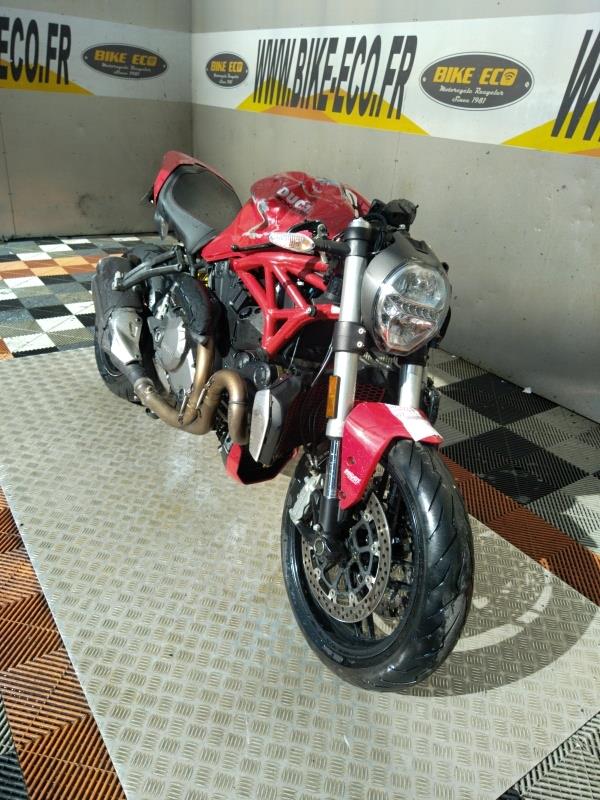 photo de DUCATI MONSTER 1200 1200 occasion de couleur  en vente à Vitrolles n°2