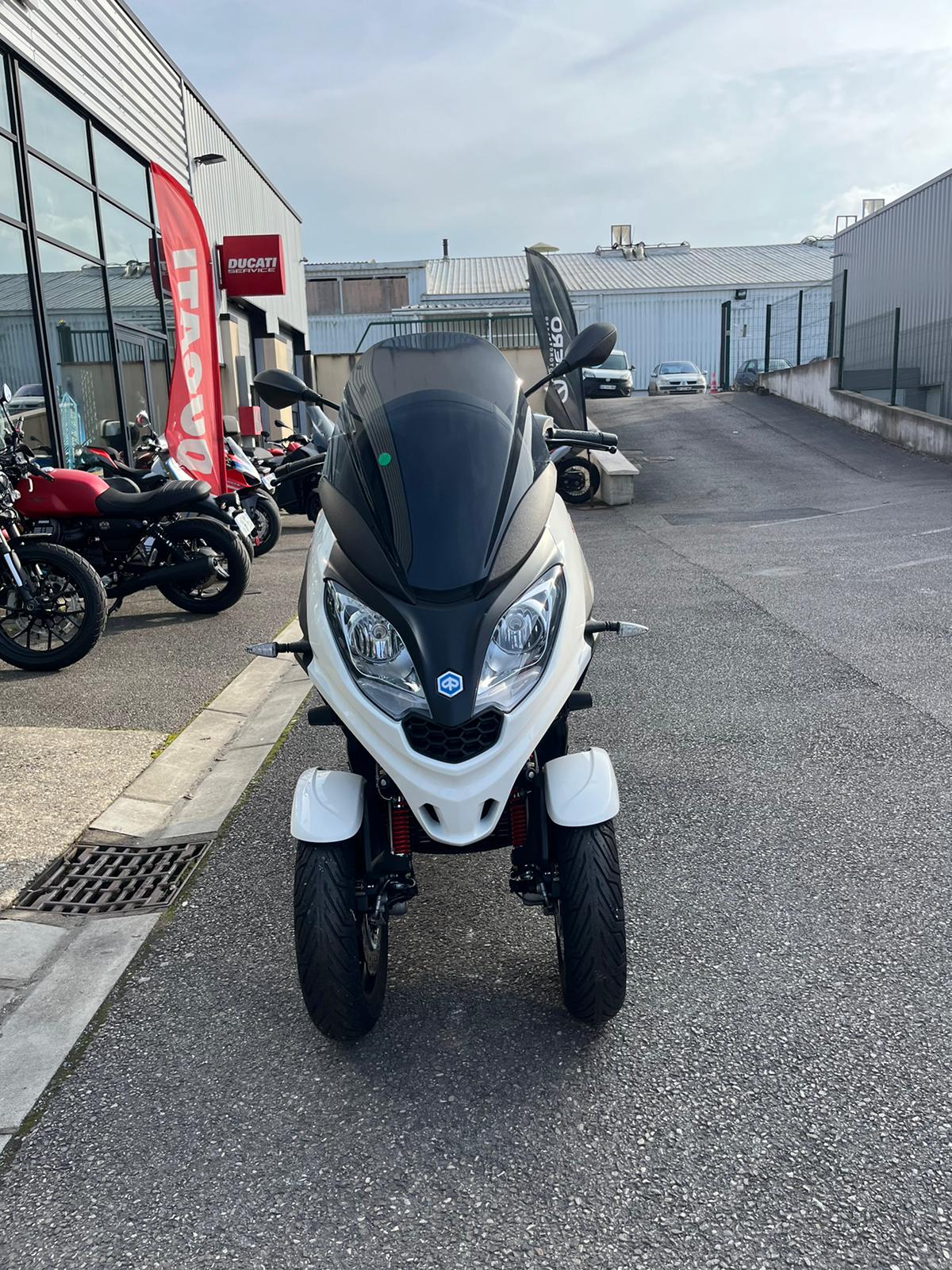 Annonce moto Piaggio MP3 300 HPE ABS ASR