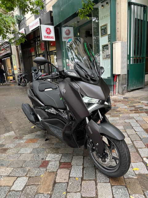 photo de YAMAHA X-MAX 125 TECH MAX 124 occasion de couleur  en vente à Paris 02 n°3