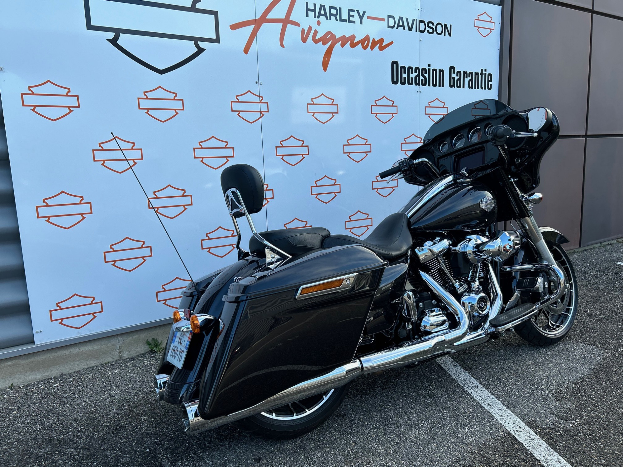 photo de HARLEY DAVIDSON TOURING STREET GLIDE 1868 SPECIA 1868 occasion de couleur  en vente à Rochefort Du Gard n°3