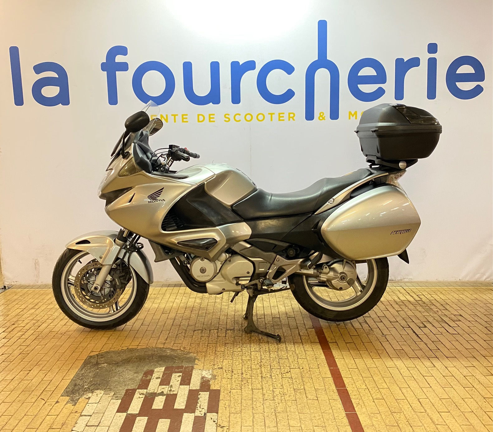 Annonce moto Honda NT DEAUVILLE 700 ABS