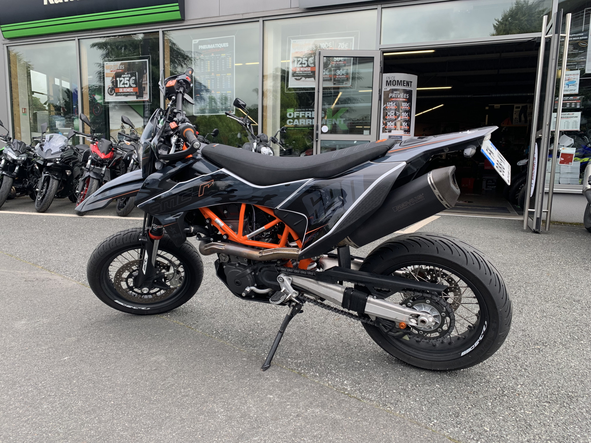 photo de KTM 690 SMC R 690 occasion de couleur  en vente à Cholet n°3