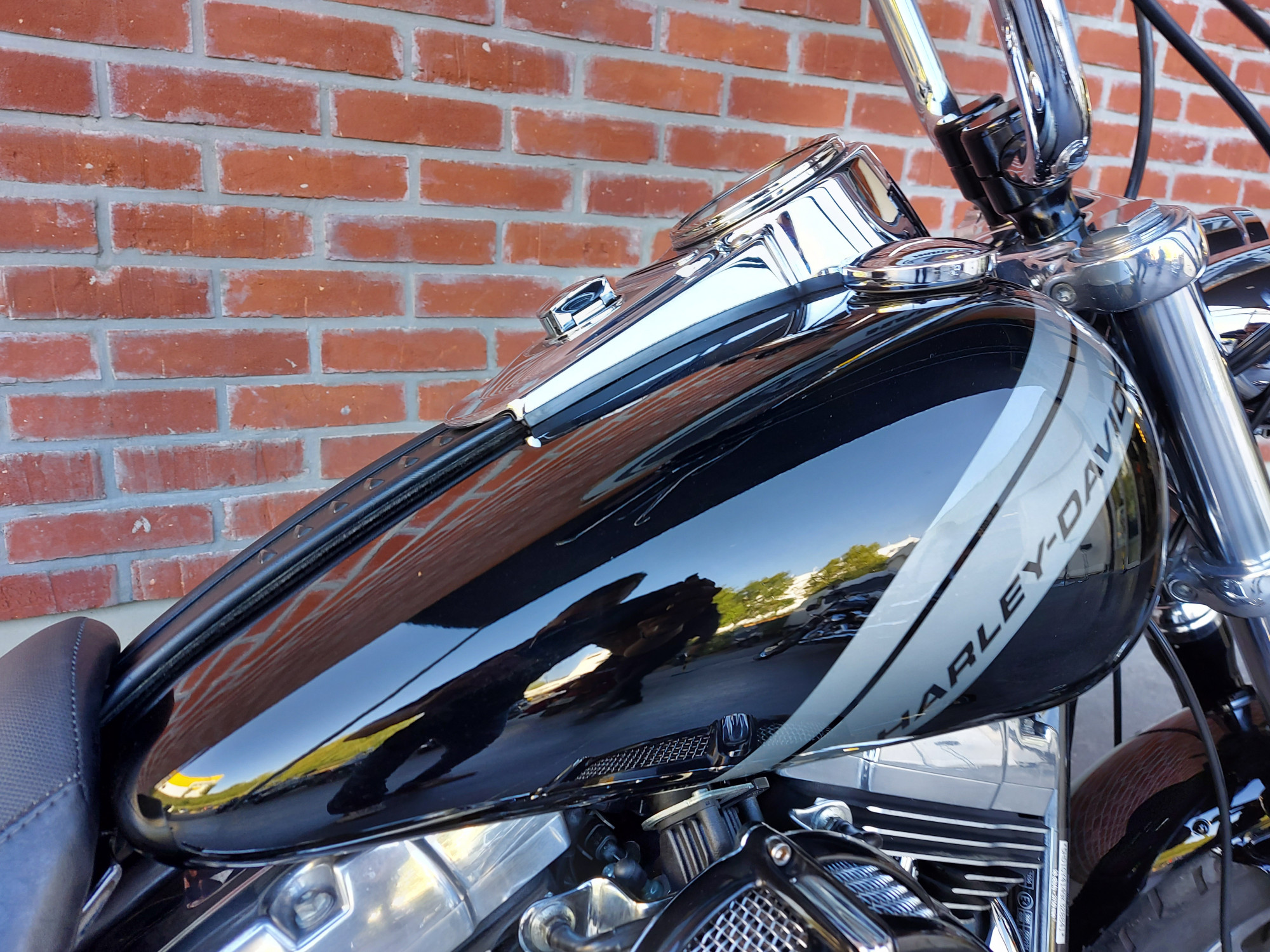 photo de HARLEY DAVIDSON DYNA FAT BOB 1584 1584 occasion de couleur  en vente à Villiers Sur Marne n°2